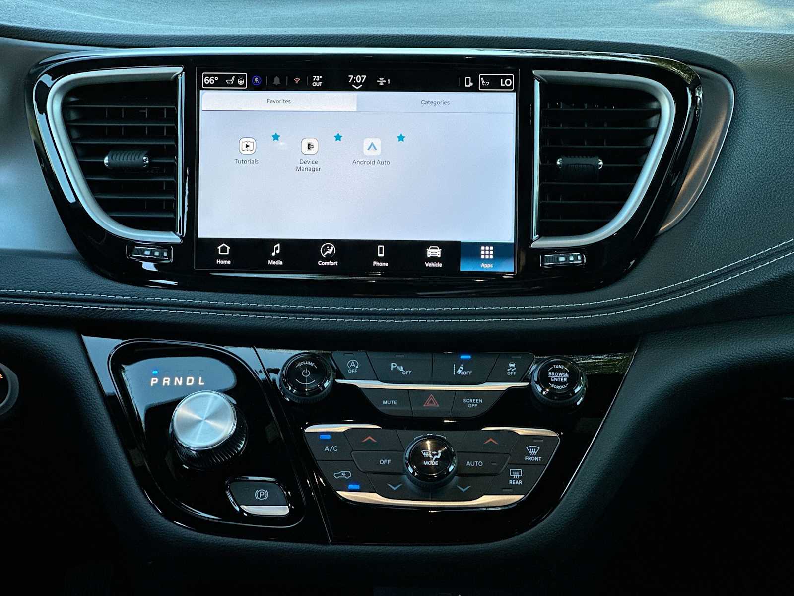 Thumbnail: 2026 Chrysler Pacifica - 26