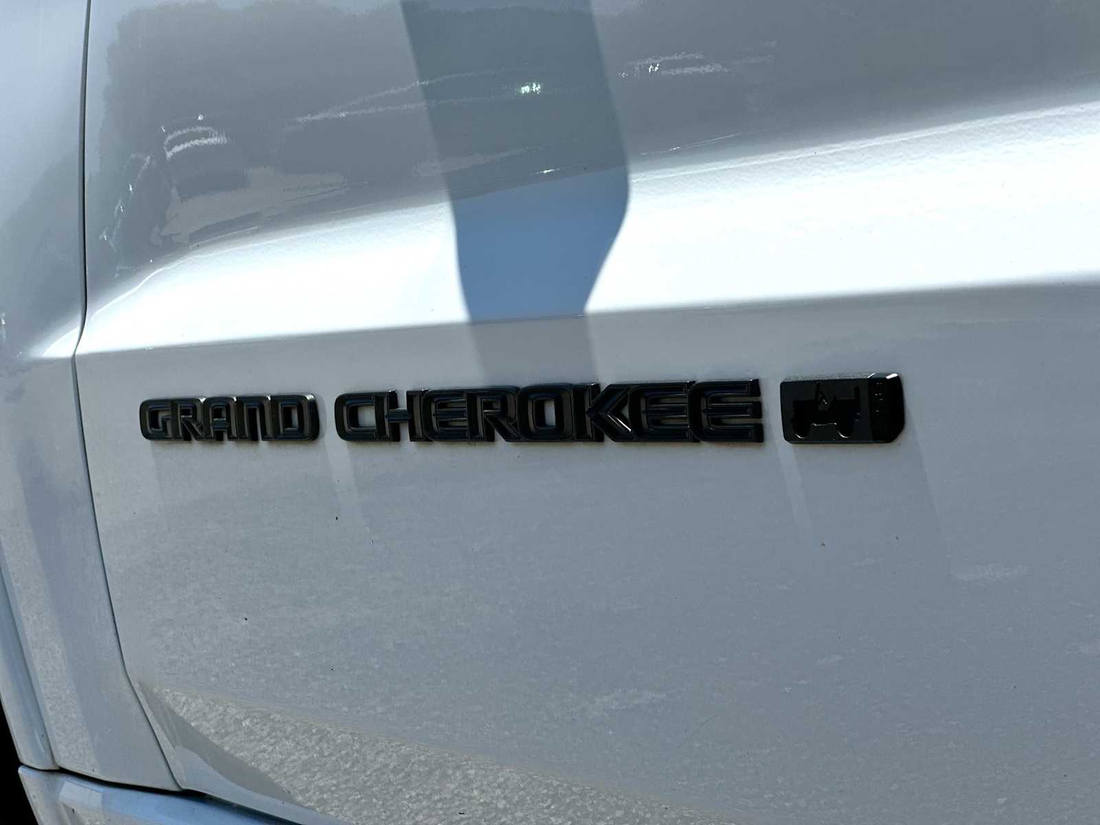 Thumbnail: 2021 Jeep Grand Cherokee - 15
