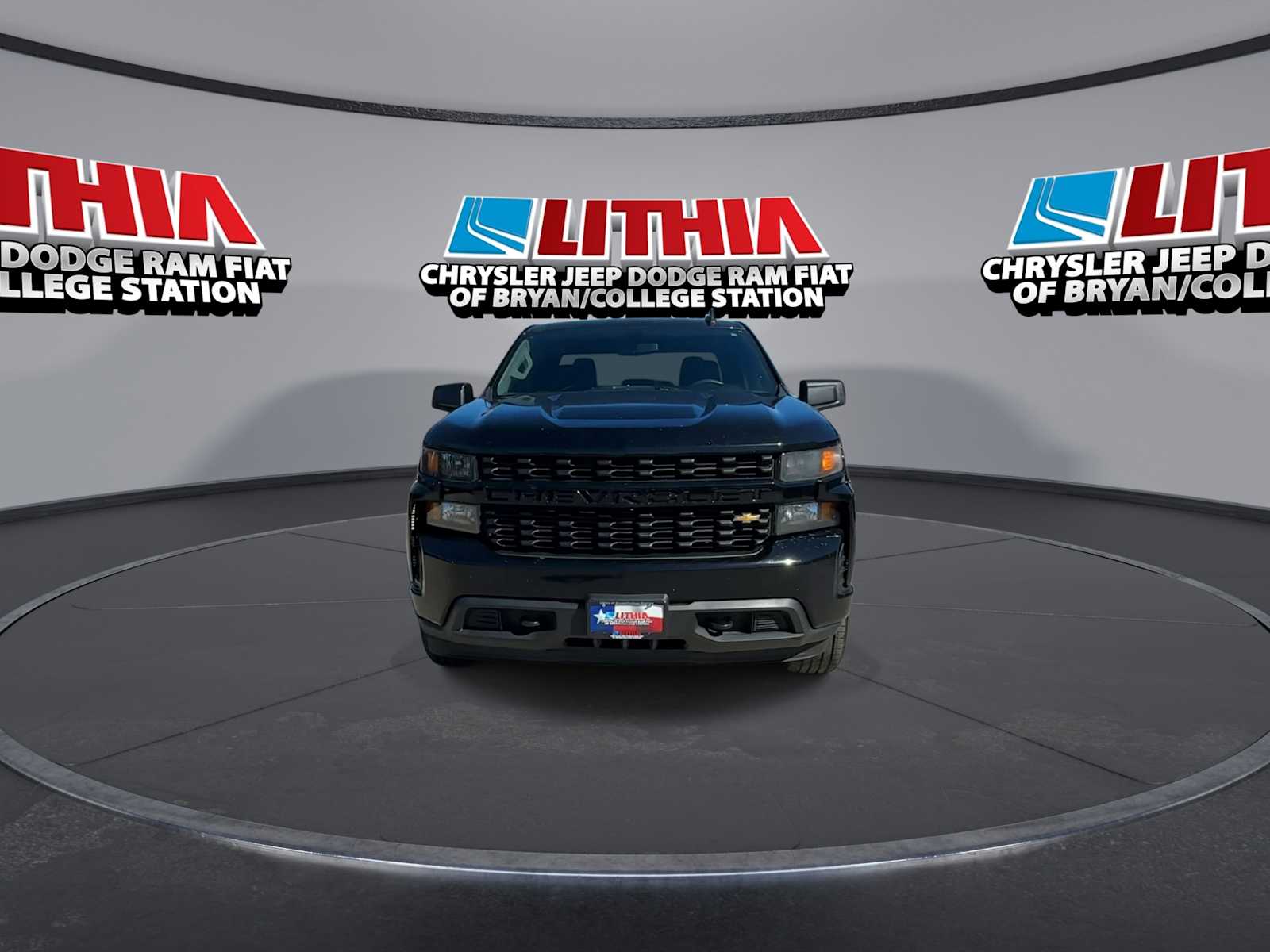 Thumbnail: 2021 Chevrolet Silverado 1500 - 3