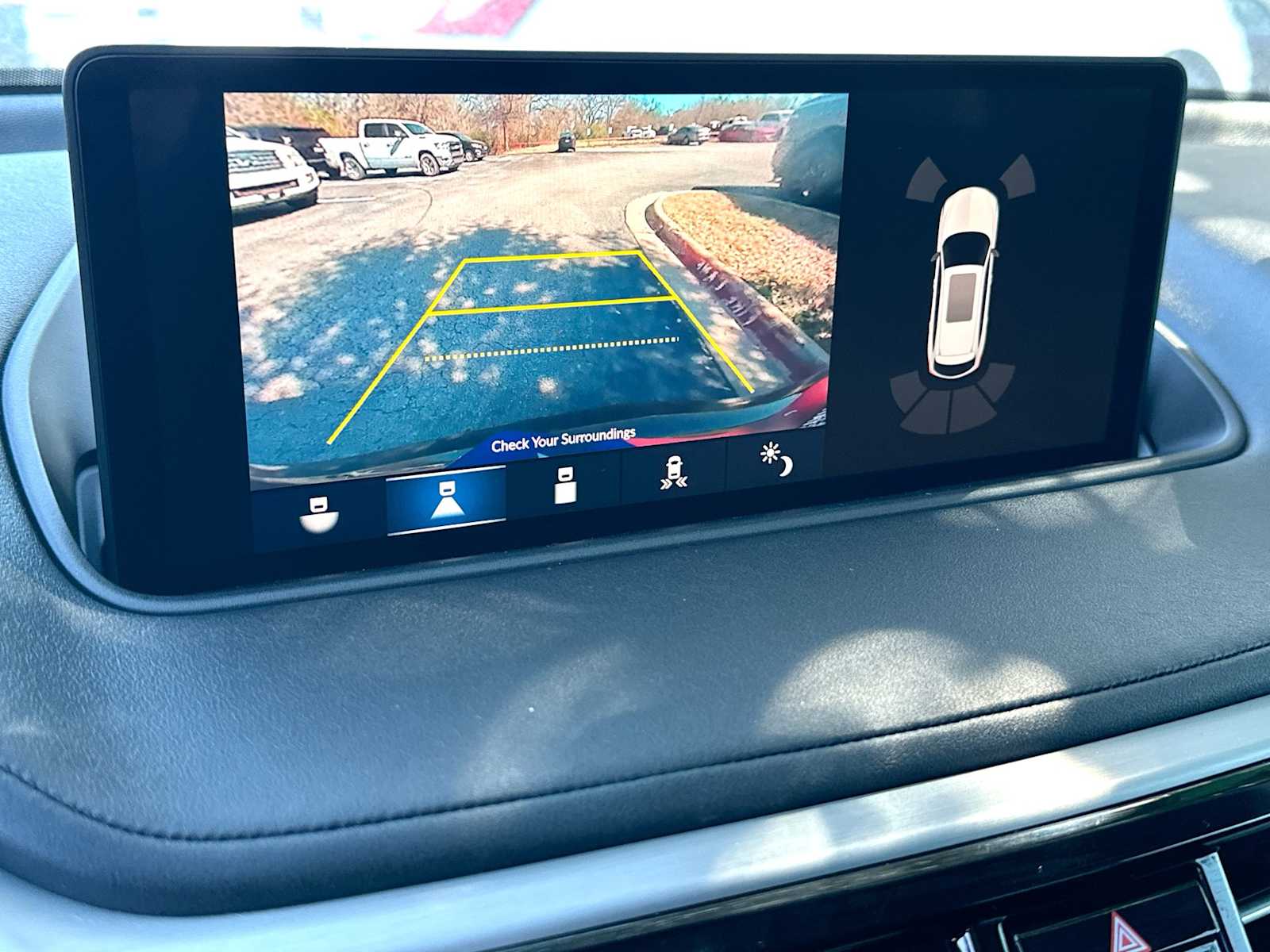 Thumbnail: 2023 Acura MDX - 20