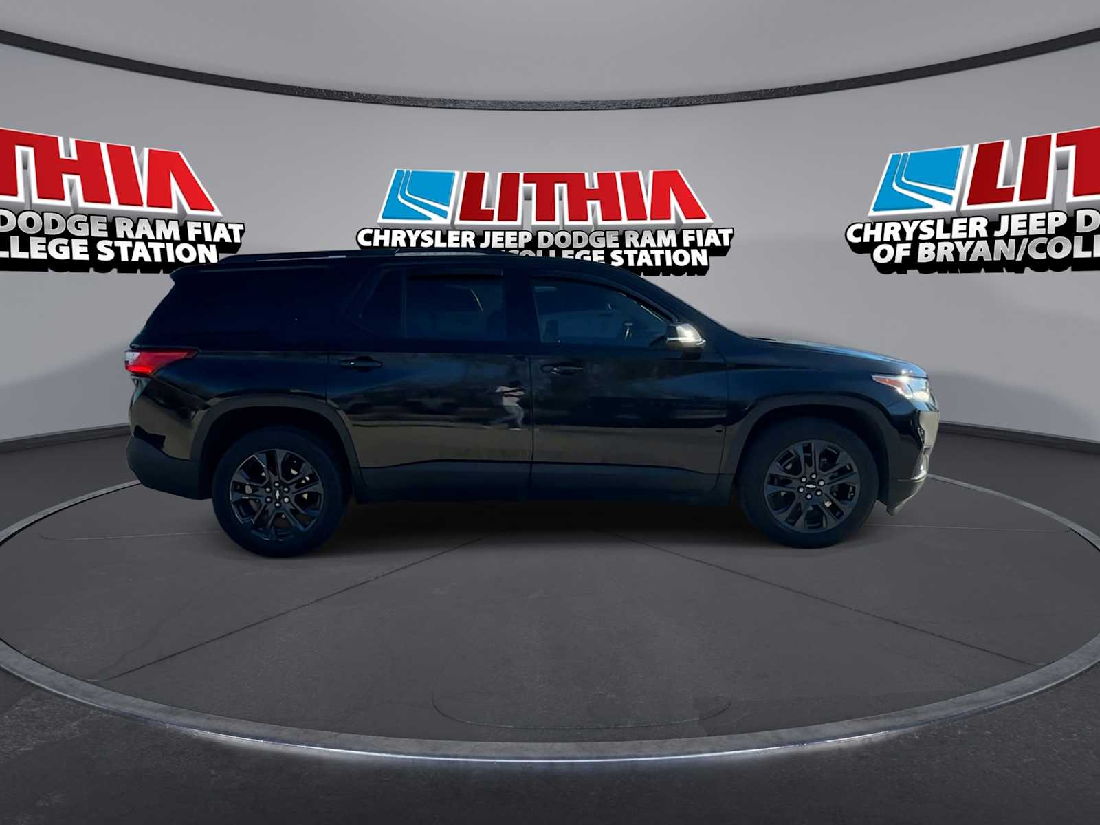 Thumbnail: 2021 Chevrolet Traverse - 9