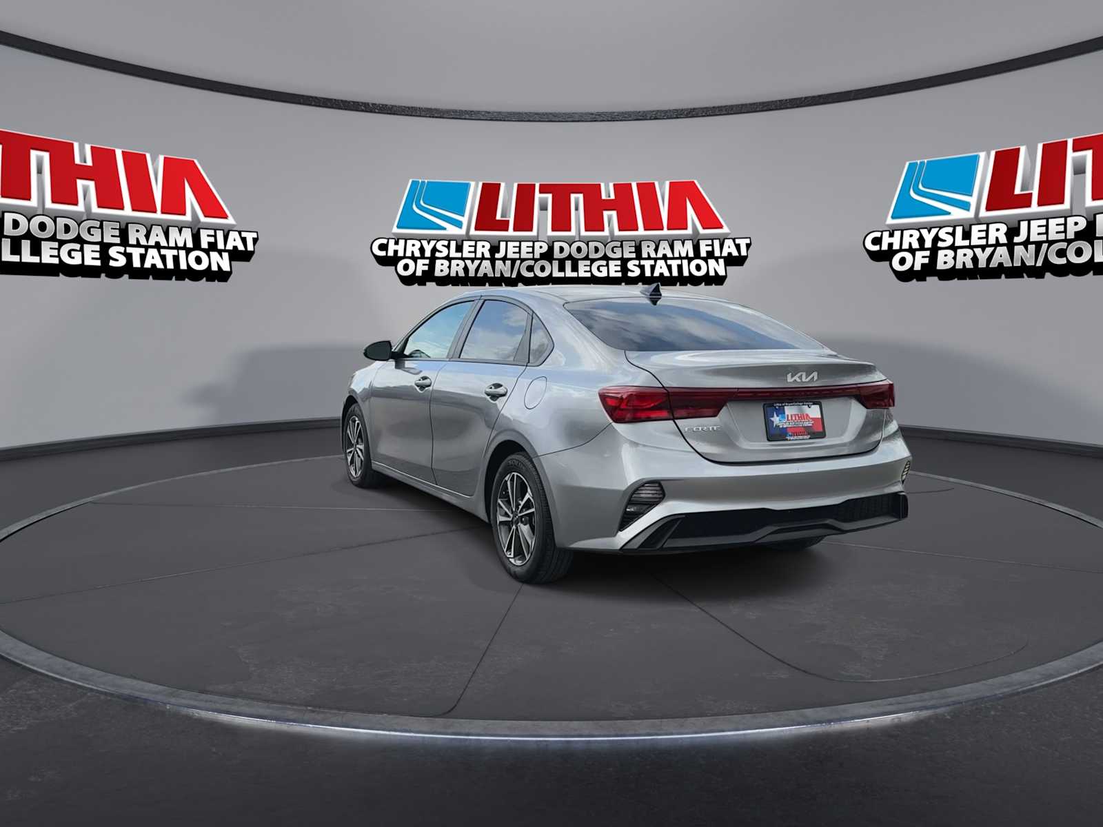 Thumbnail: 2024 Kia Forte - 6