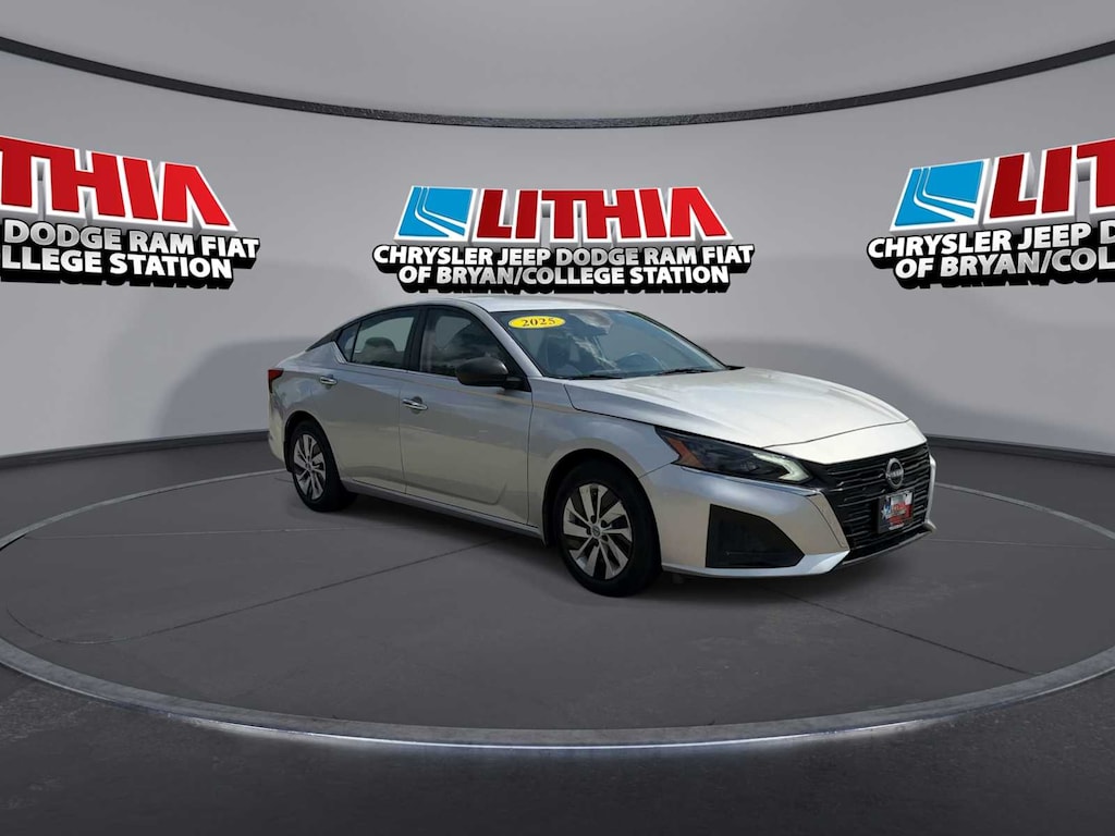 Used 2024 Nissan Altima 2.5 S Sedan