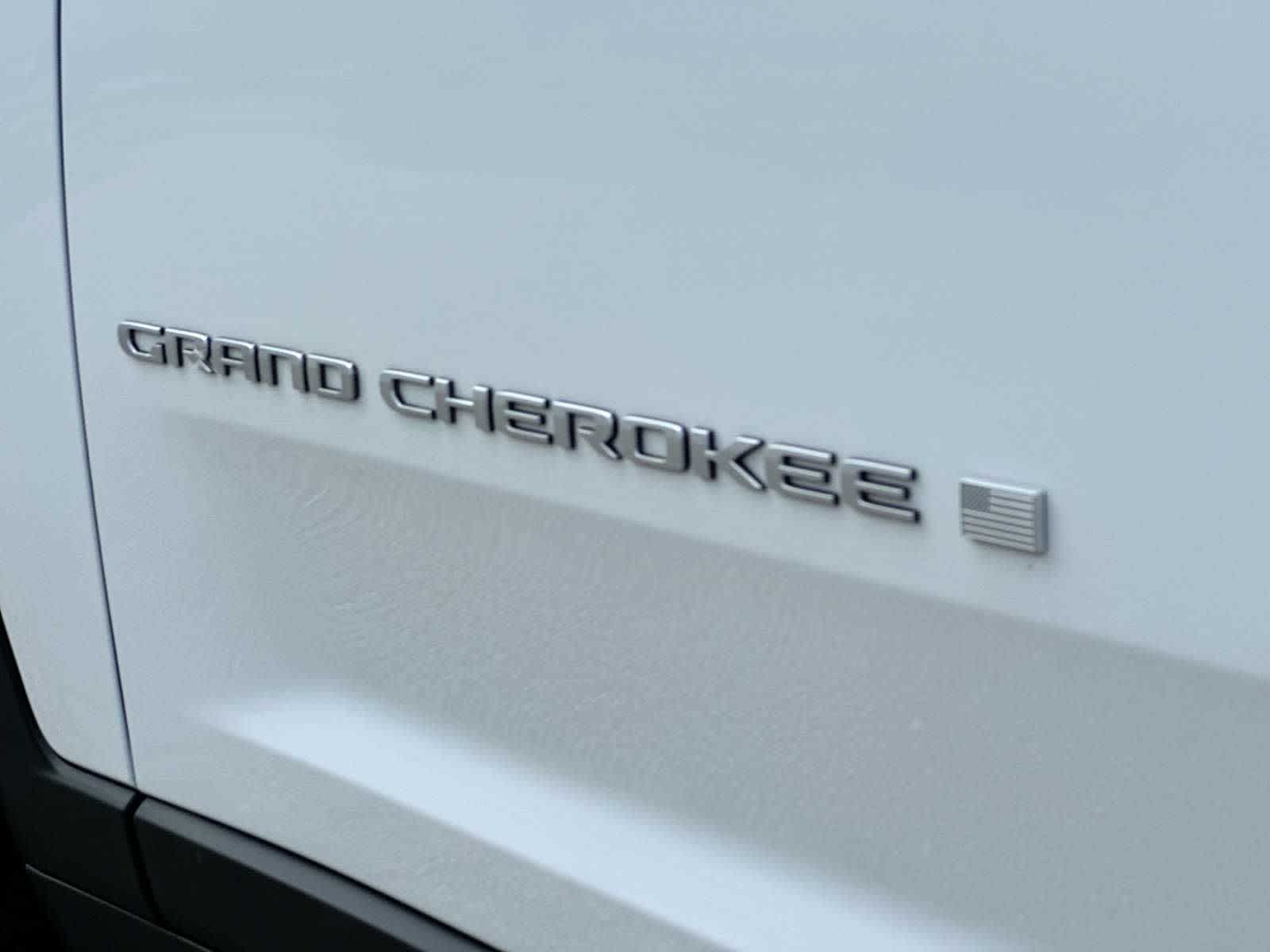Thumbnail: 2026 Jeep Grand Cherokee - 15