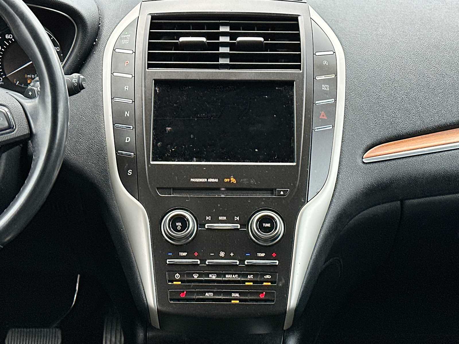 Thumbnail: 2019 Lincoln MKC - 26