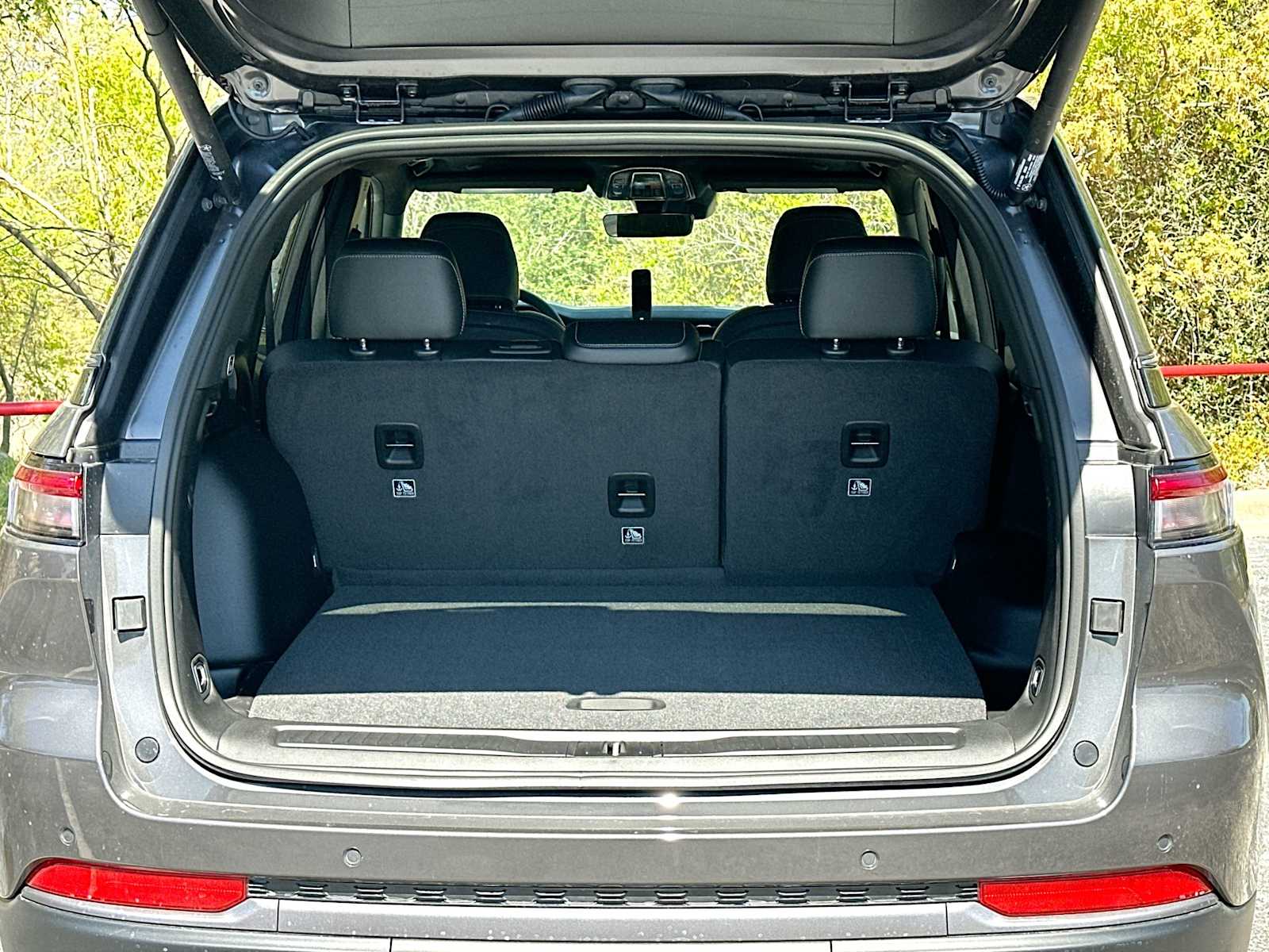 Thumbnail: 2026 Jeep Grand Cherokee - 28