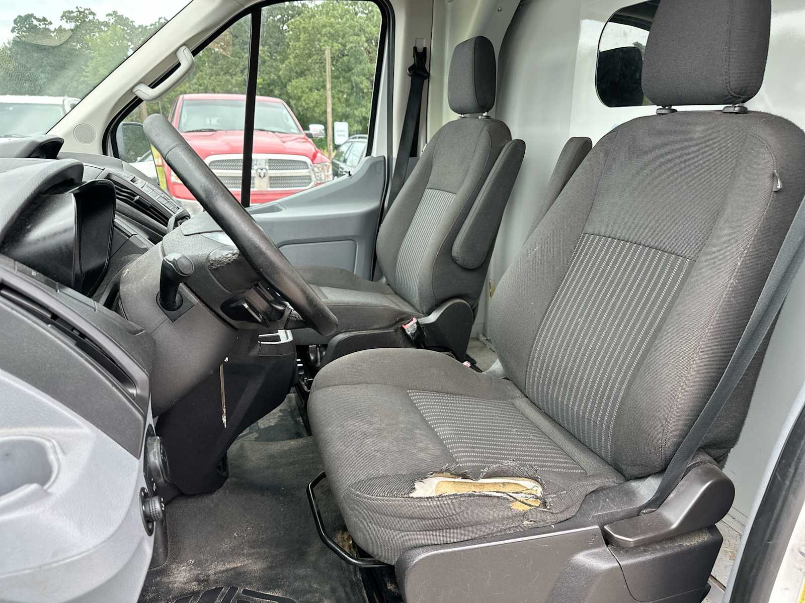 Thumbnail: 2016 Ford Transit Series - 17