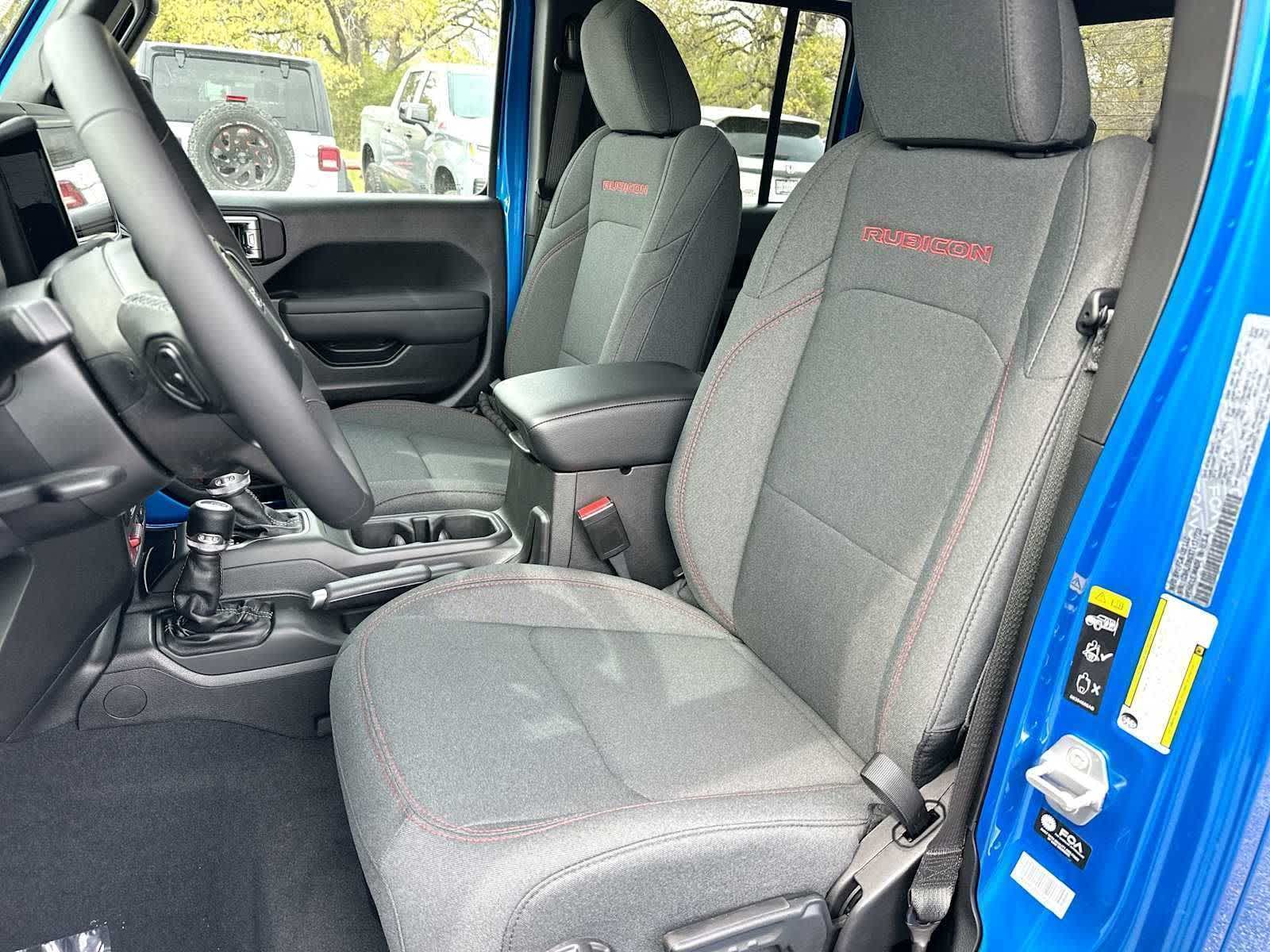 Thumbnail: 2026 Jeep Gladiator - 17