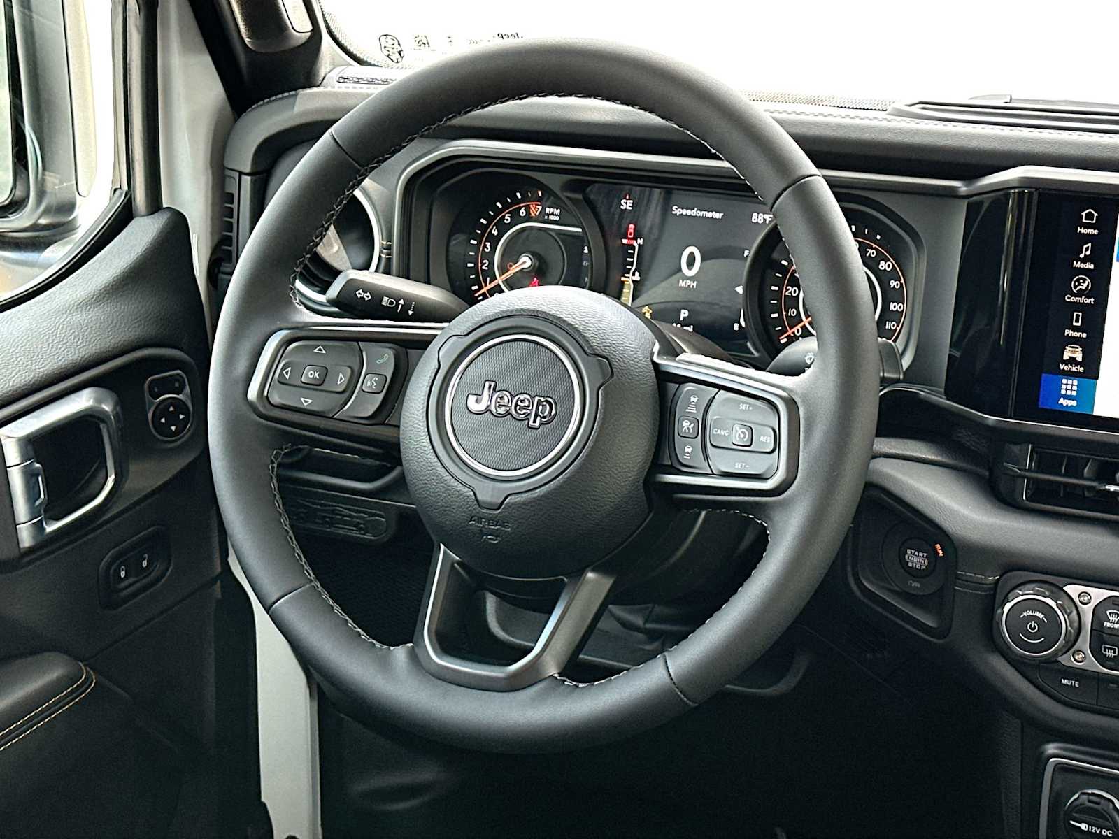 Thumbnail: 2026 Jeep Gladiator - 27