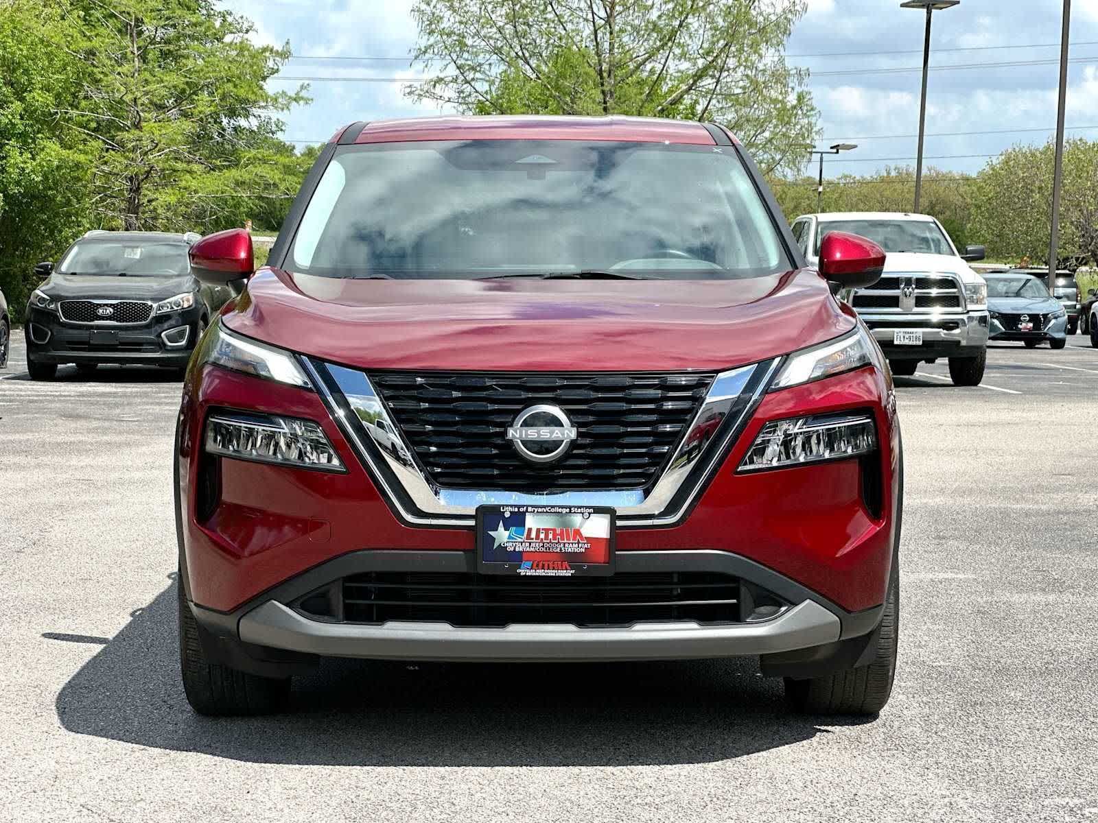 Thumbnail: 2023 Nissan Rogue - 10