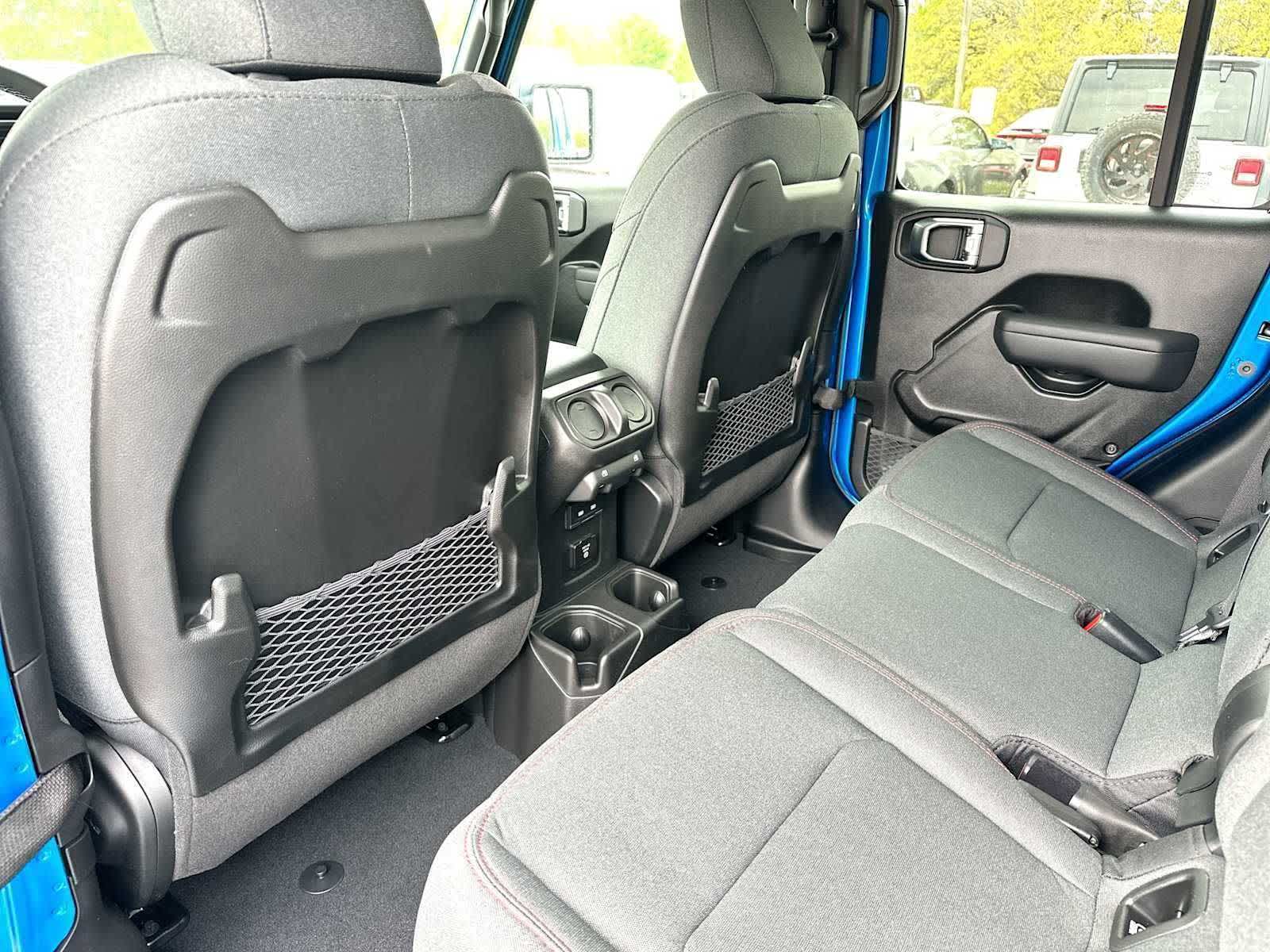 Thumbnail: 2026 Jeep Gladiator - 24