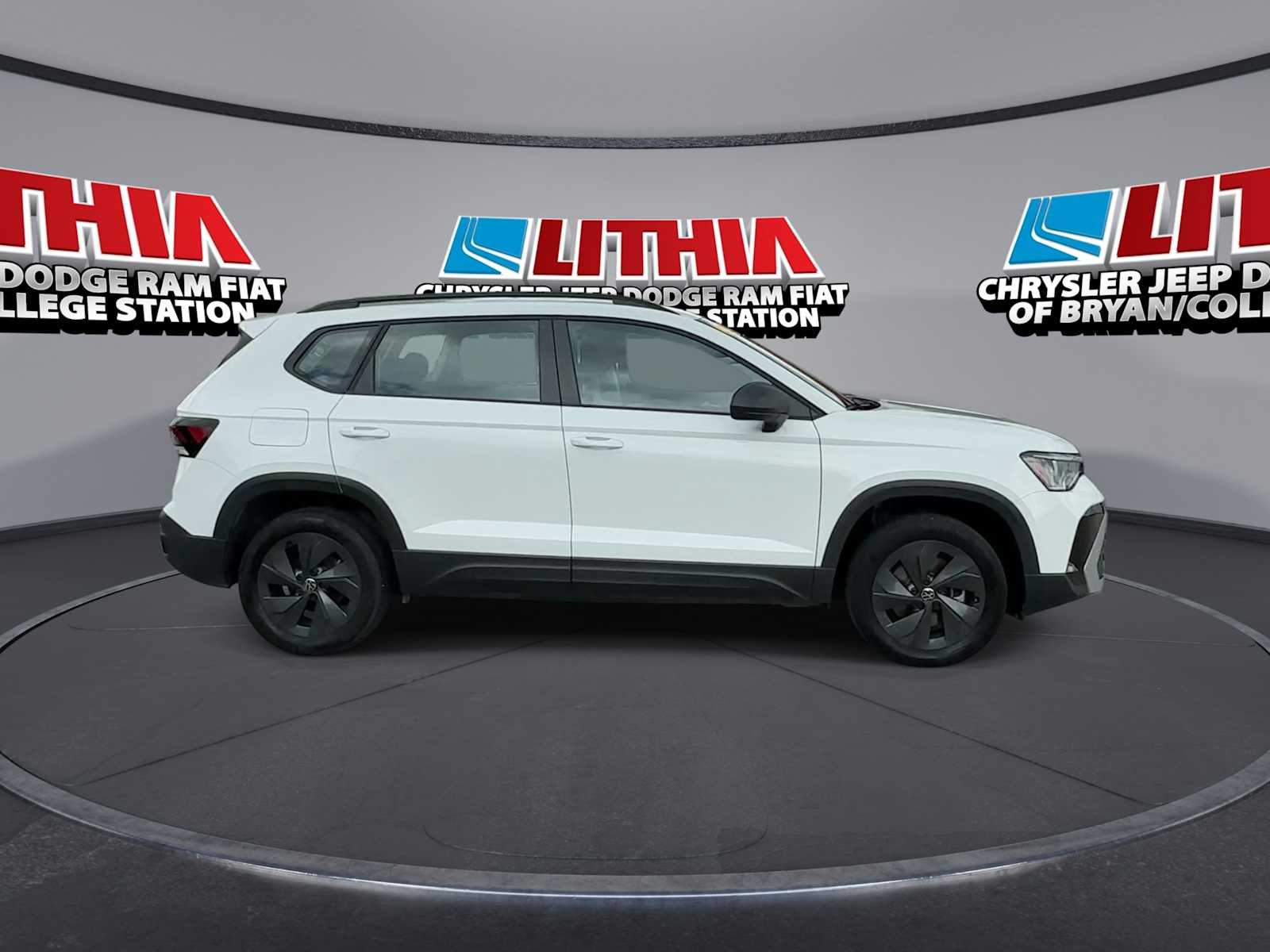 Thumbnail: 2025 Volkswagen Taos - 9