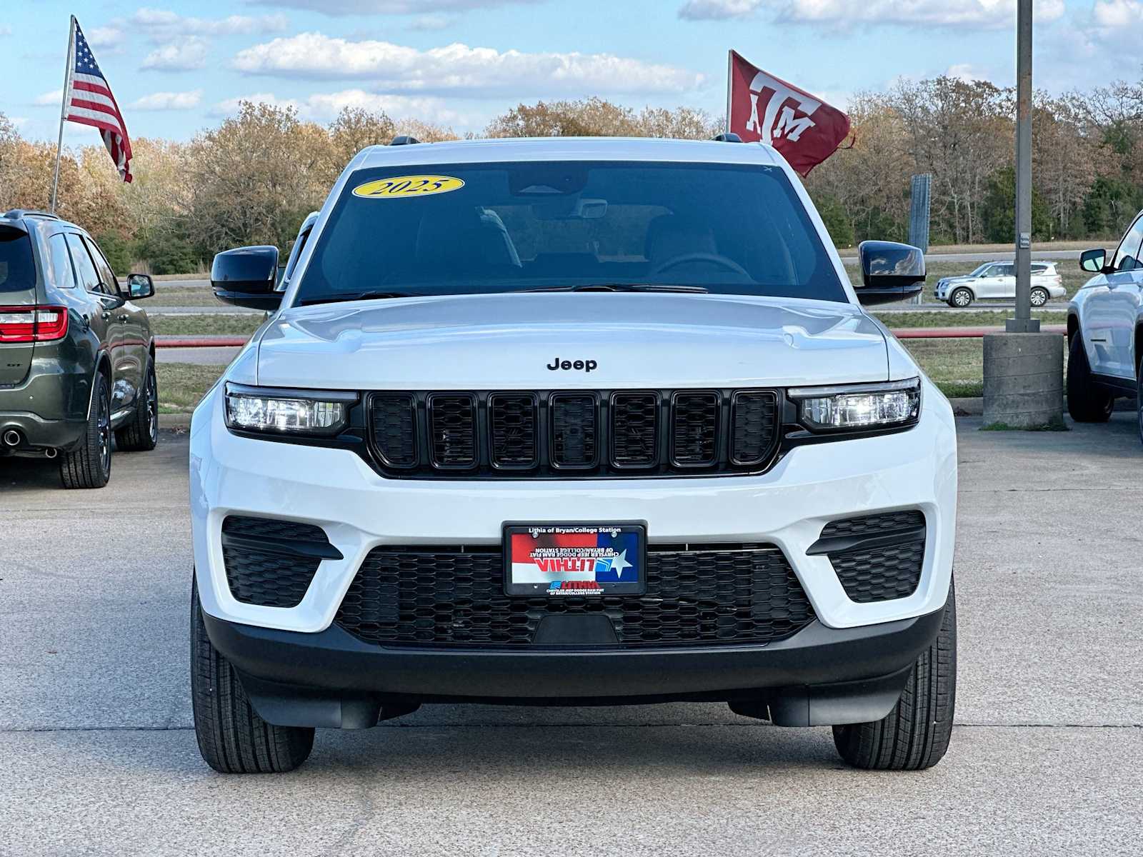 Thumbnail: 2025 Jeep Grand Cherokee - 10