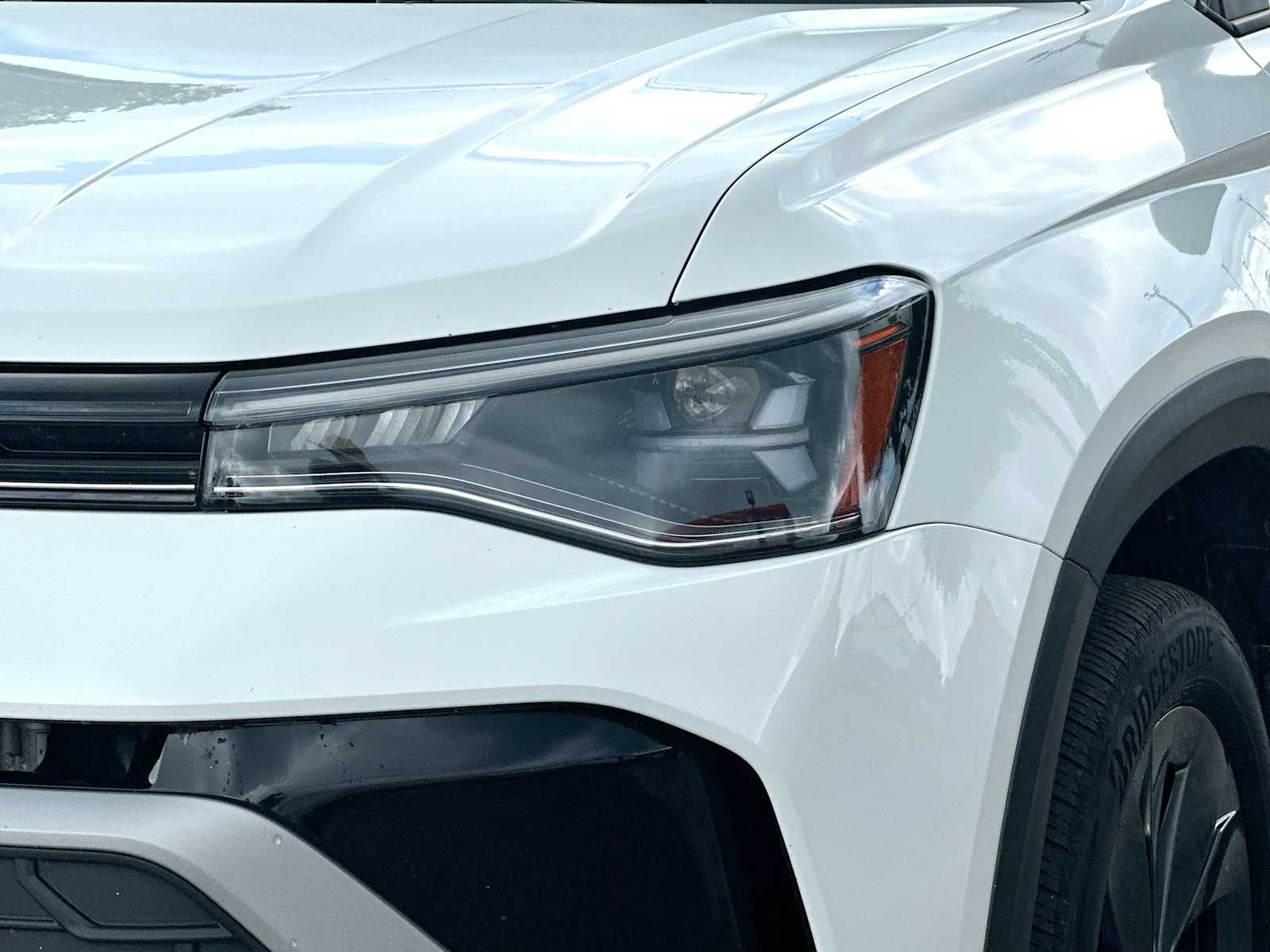 Thumbnail: 2025 Volkswagen Taos - 16