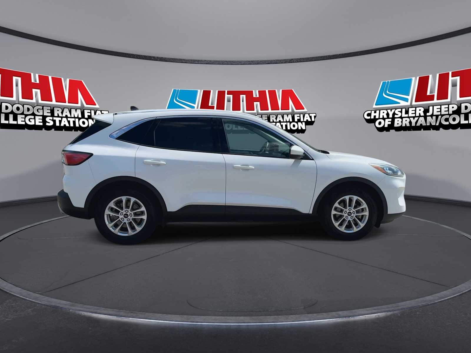 Thumbnail: 2020 Ford Escape - 9