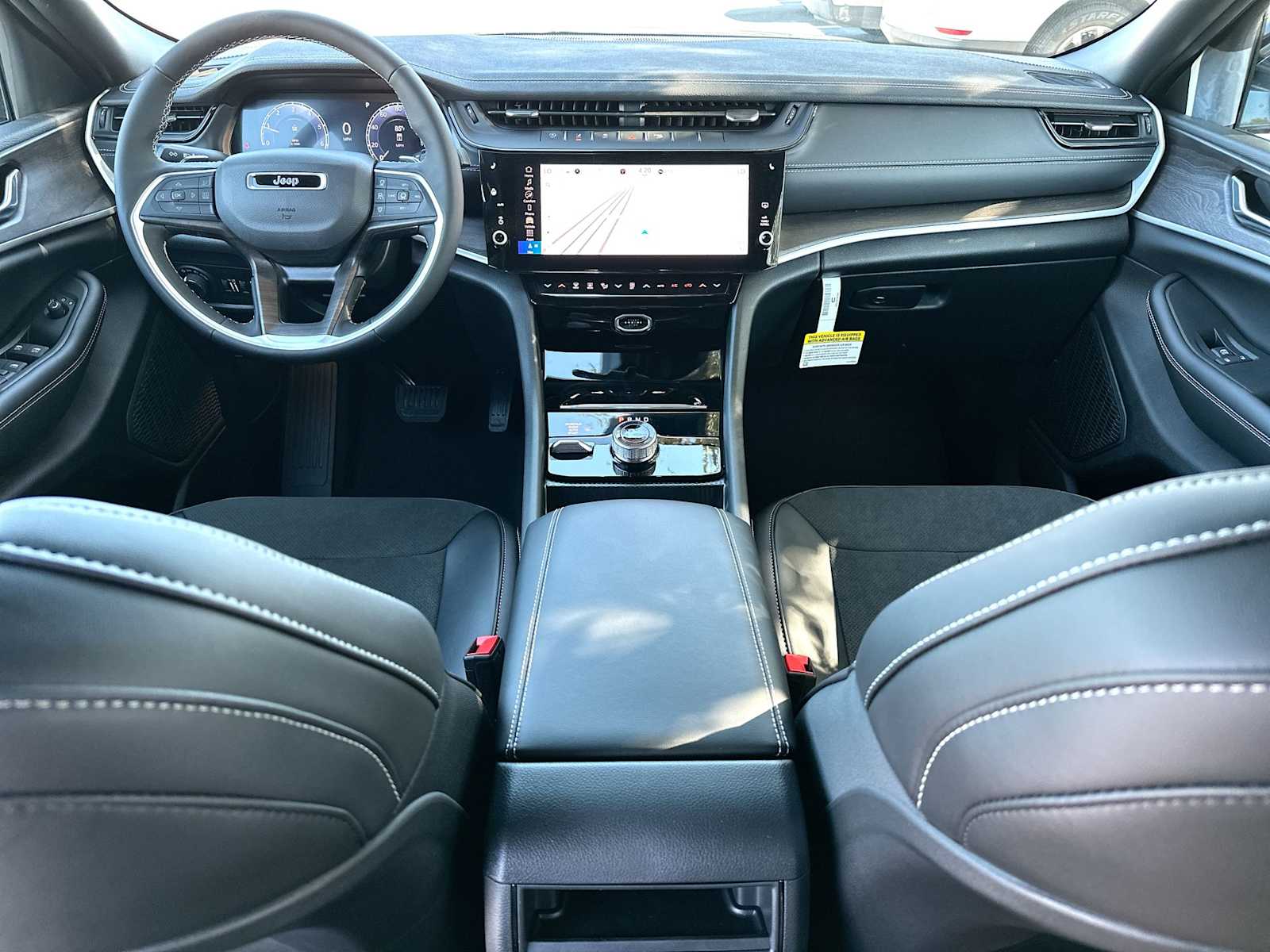 Thumbnail: 2026 Jeep Grand Cherokee - 25