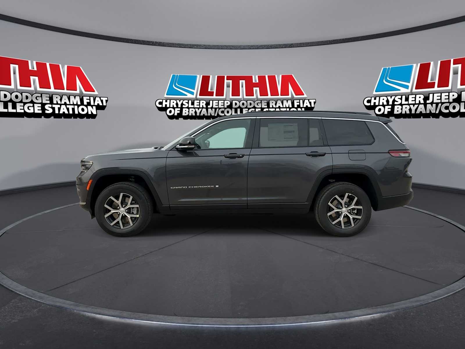 Thumbnail: 2025 Jeep Grand Cherokee - 5