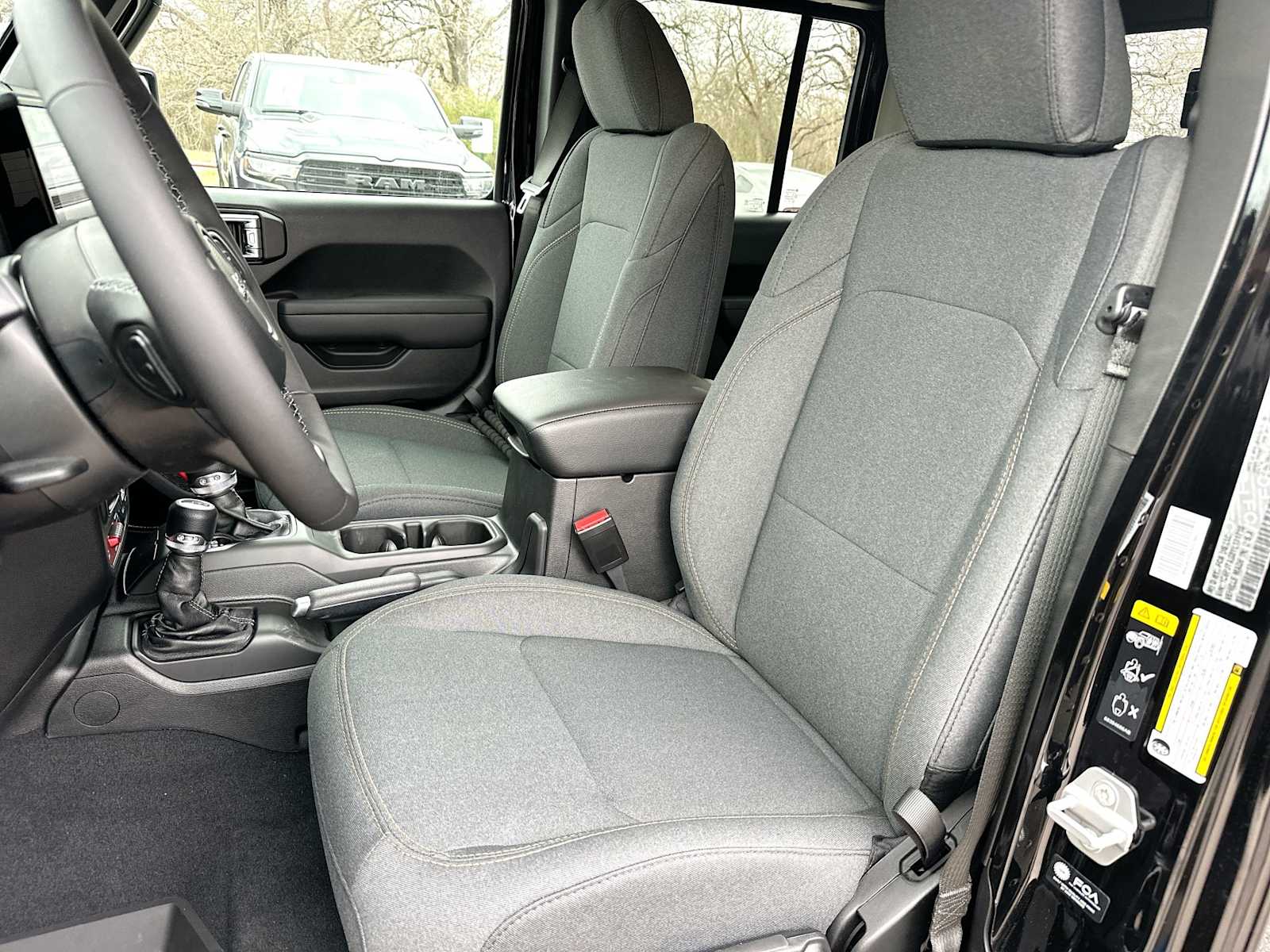 Thumbnail: 2026 Jeep Gladiator - 17