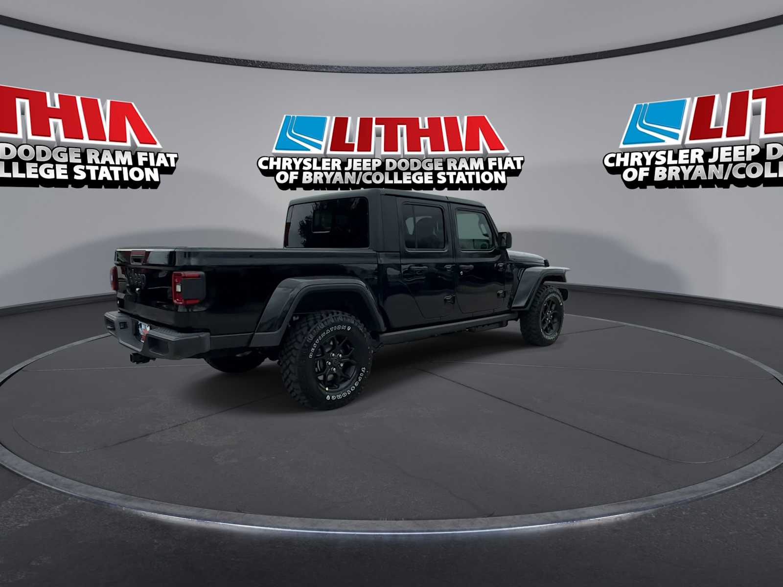 Thumbnail: 2026 Jeep Gladiator - 8