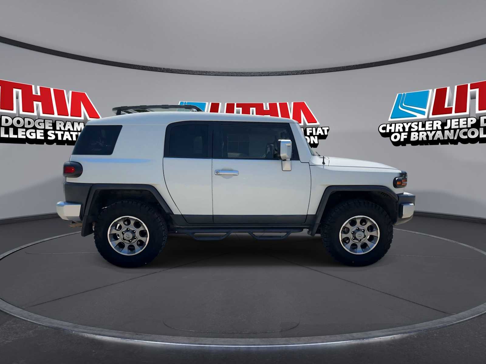 2013 Toyota FJ Cruiser Base 9