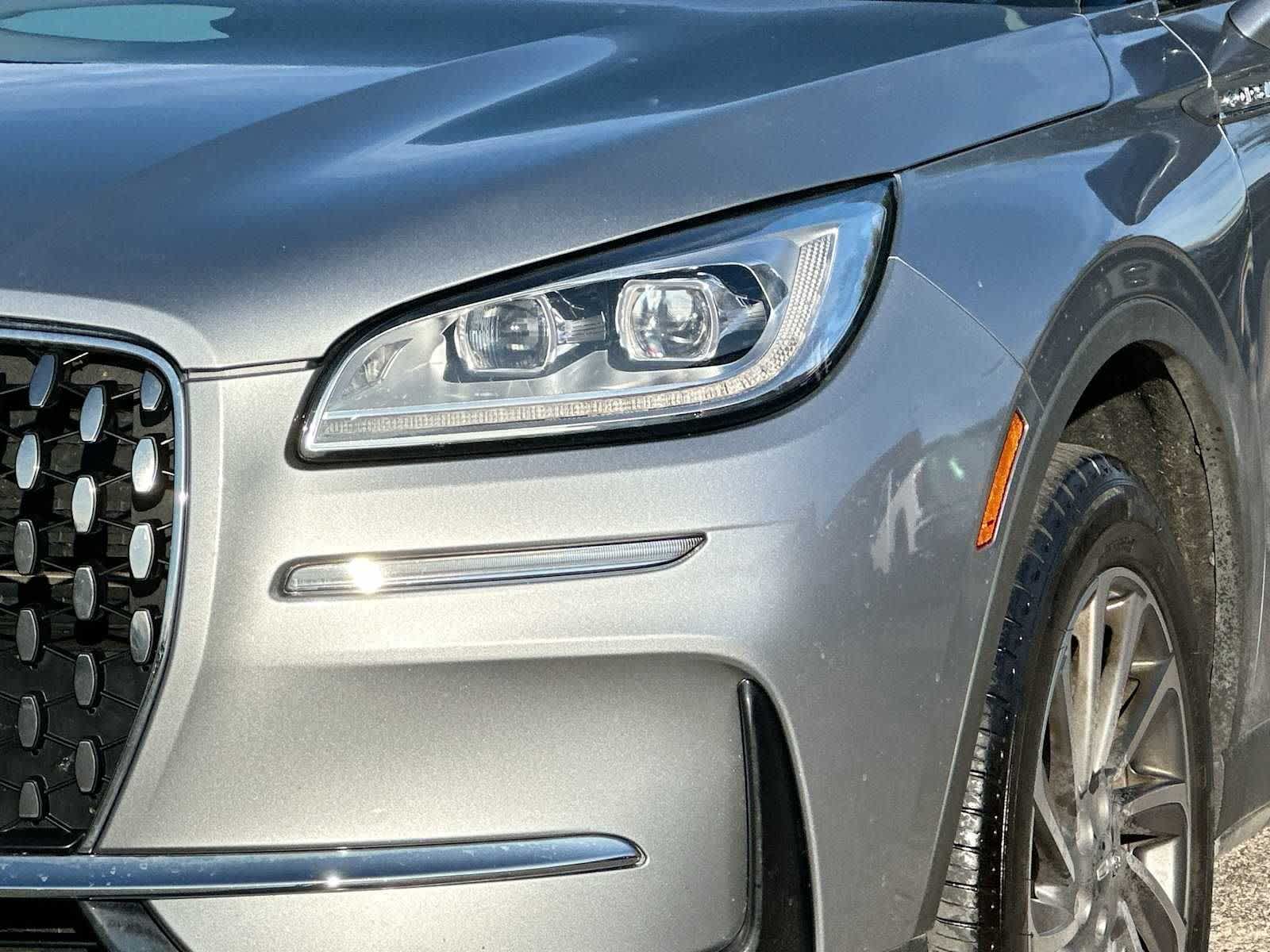 Thumbnail: 2023 Lincoln Corsair - 16