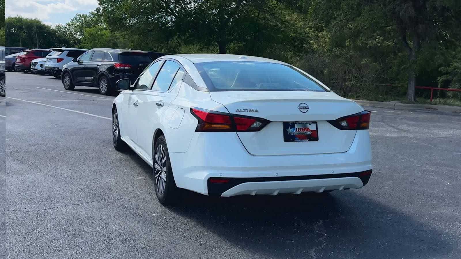 Thumbnail: 2025 Nissan Altima - 7