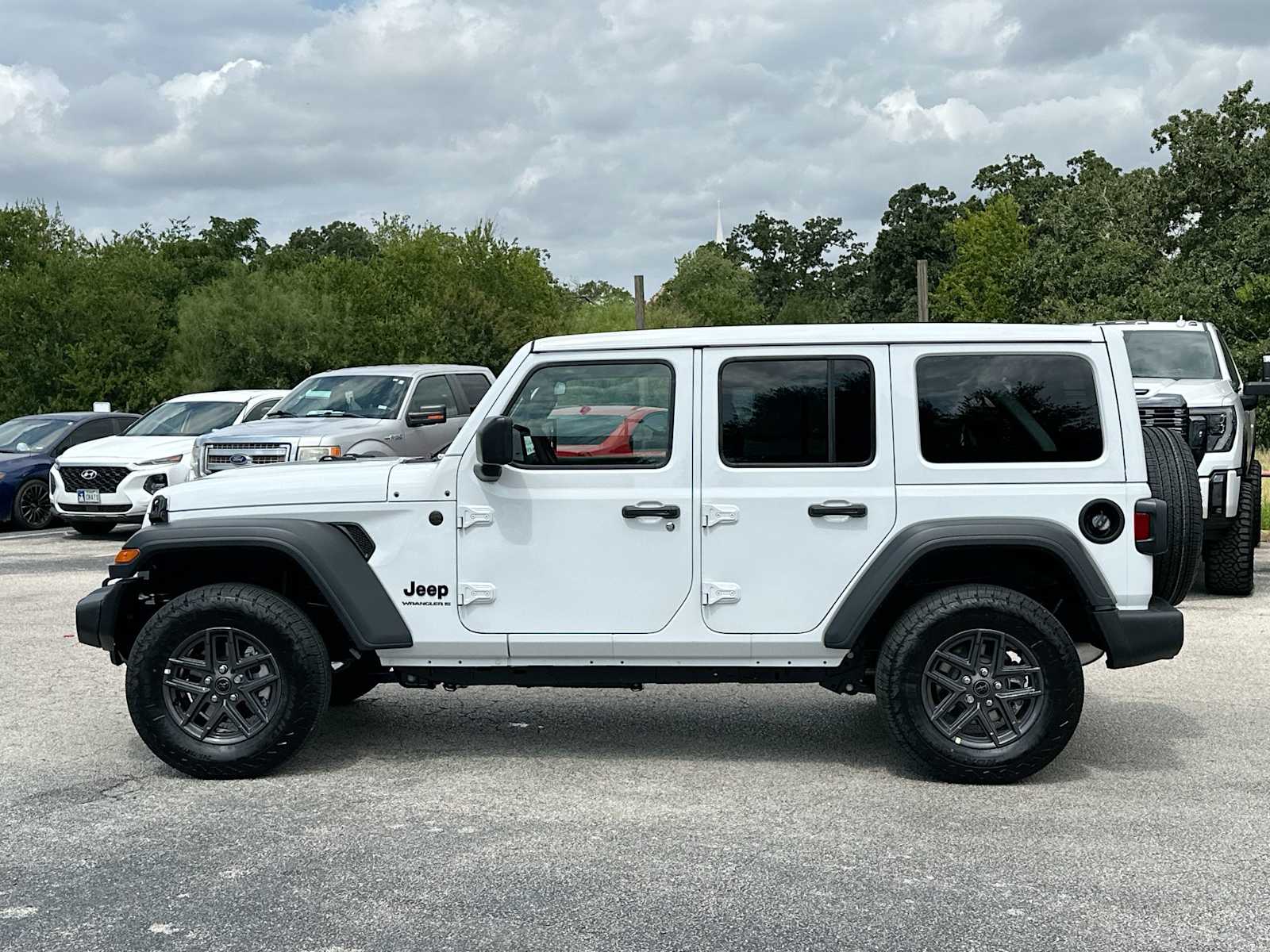 Thumbnail: 2025 Jeep Wrangler - 12