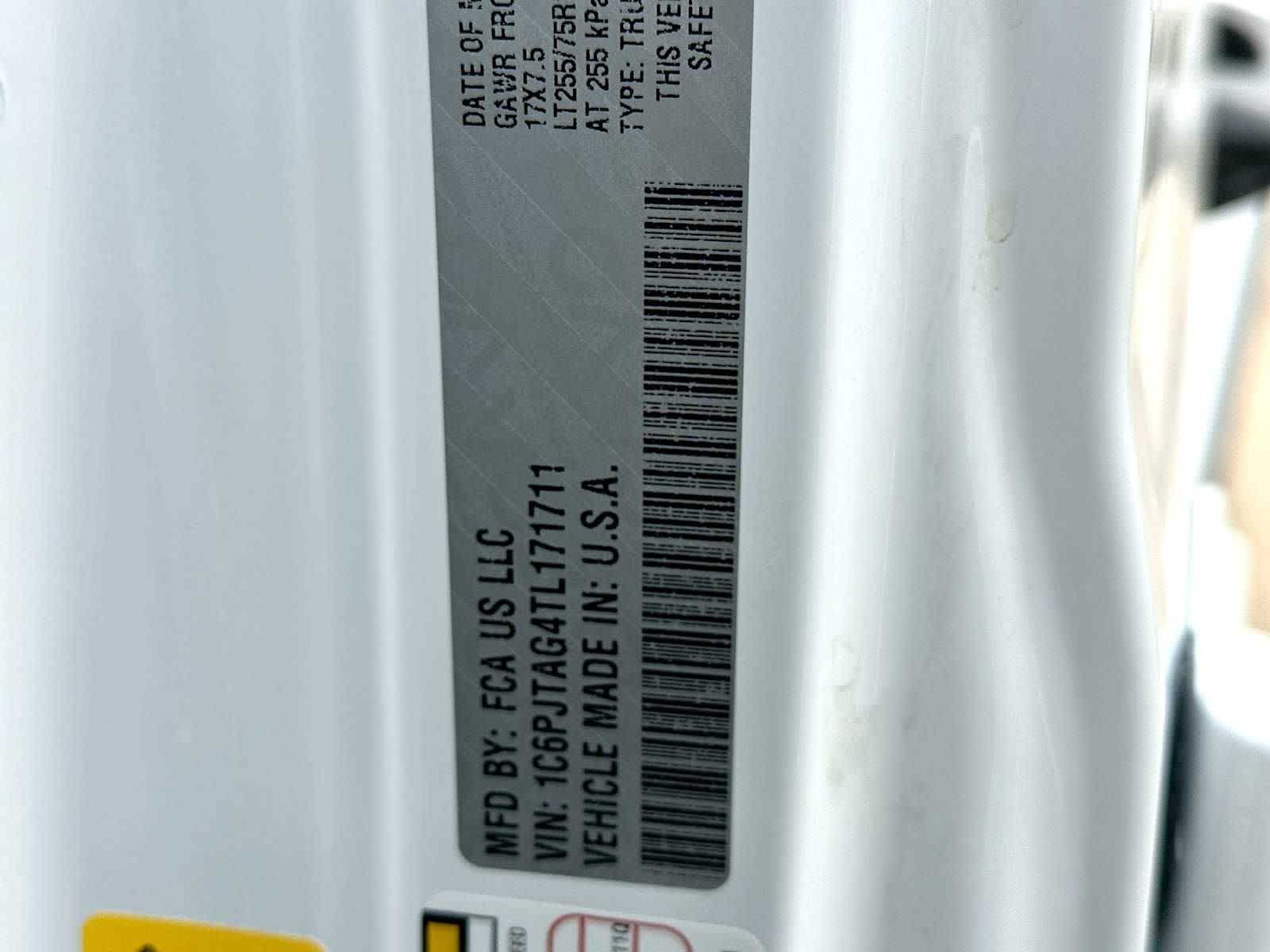 Thumbnail: 2026 Jeep Gladiator - 22