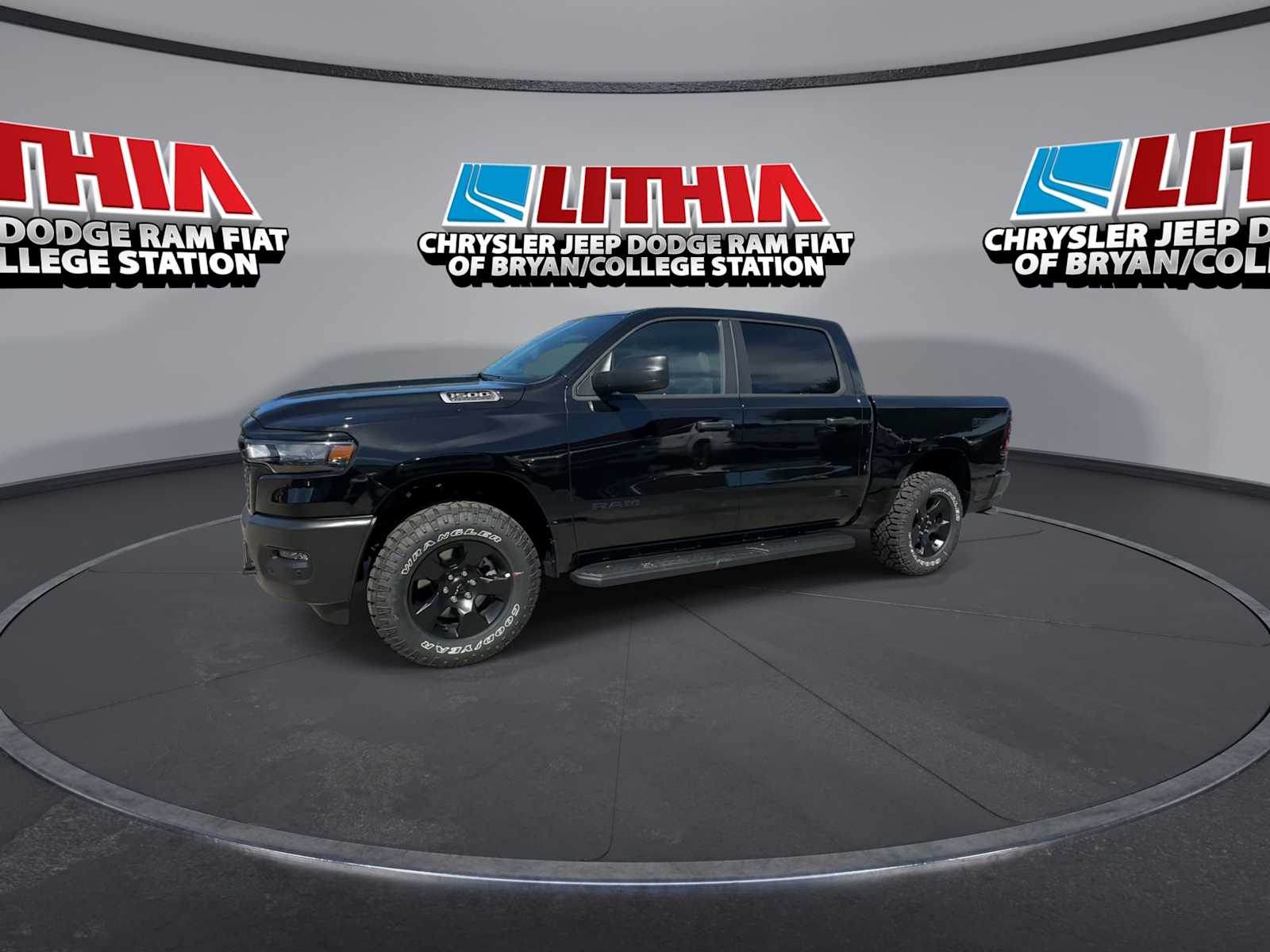 New 2027 Ram 1500 TRADESMAN CREW CAB 4X4 Pickup