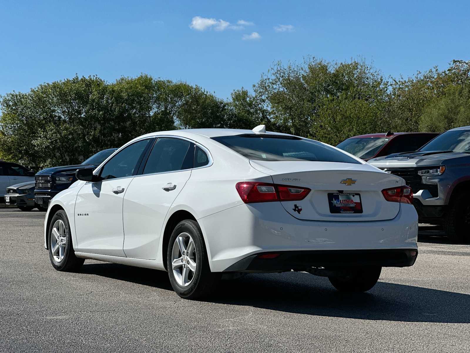 Thumbnail: 2024 Chevrolet Malibu - 13