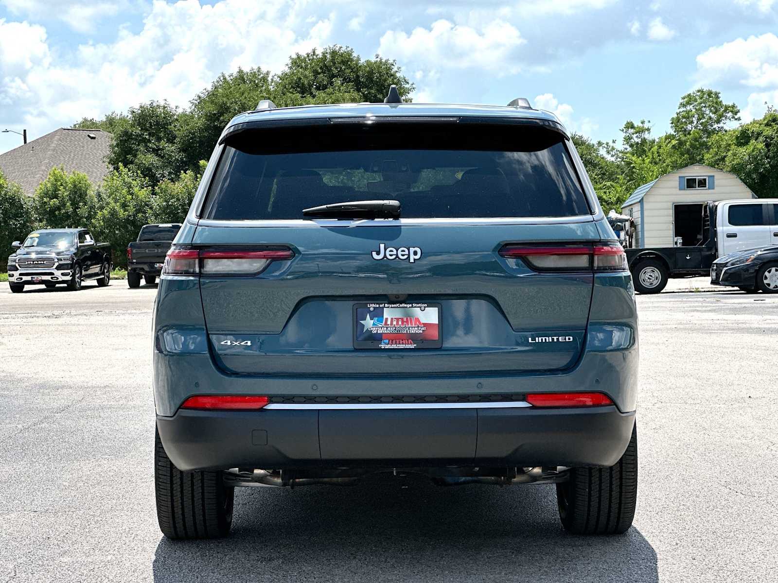 Thumbnail: 2026 Jeep Grand Cherokee - 14