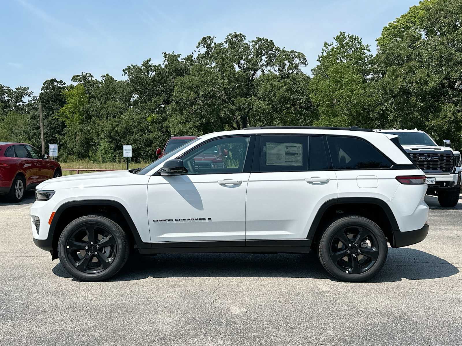 Thumbnail: 2025 Jeep Grand Cherokee - 12