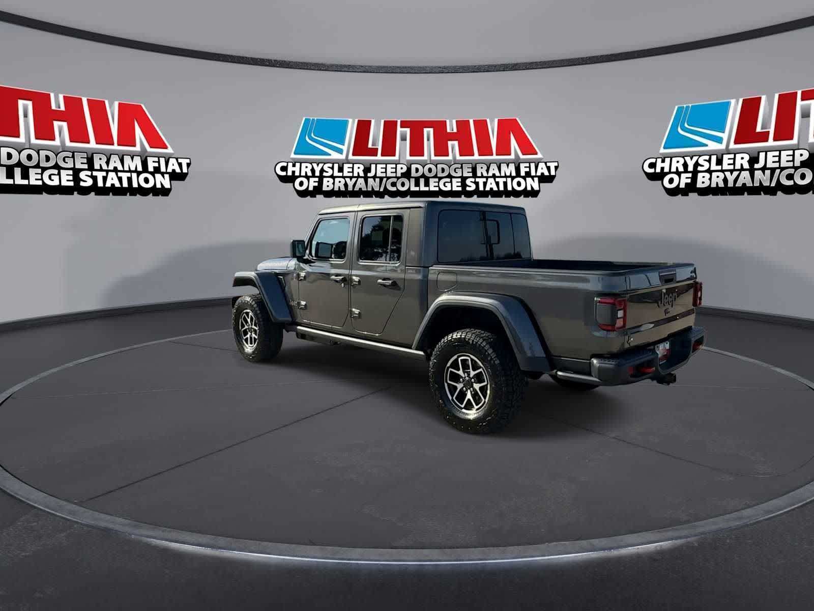 Thumbnail: 2026 Jeep Gladiator - 6