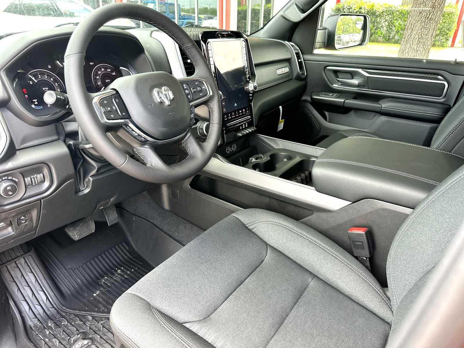 Thumbnail: 2026 RAM 1500 - 18