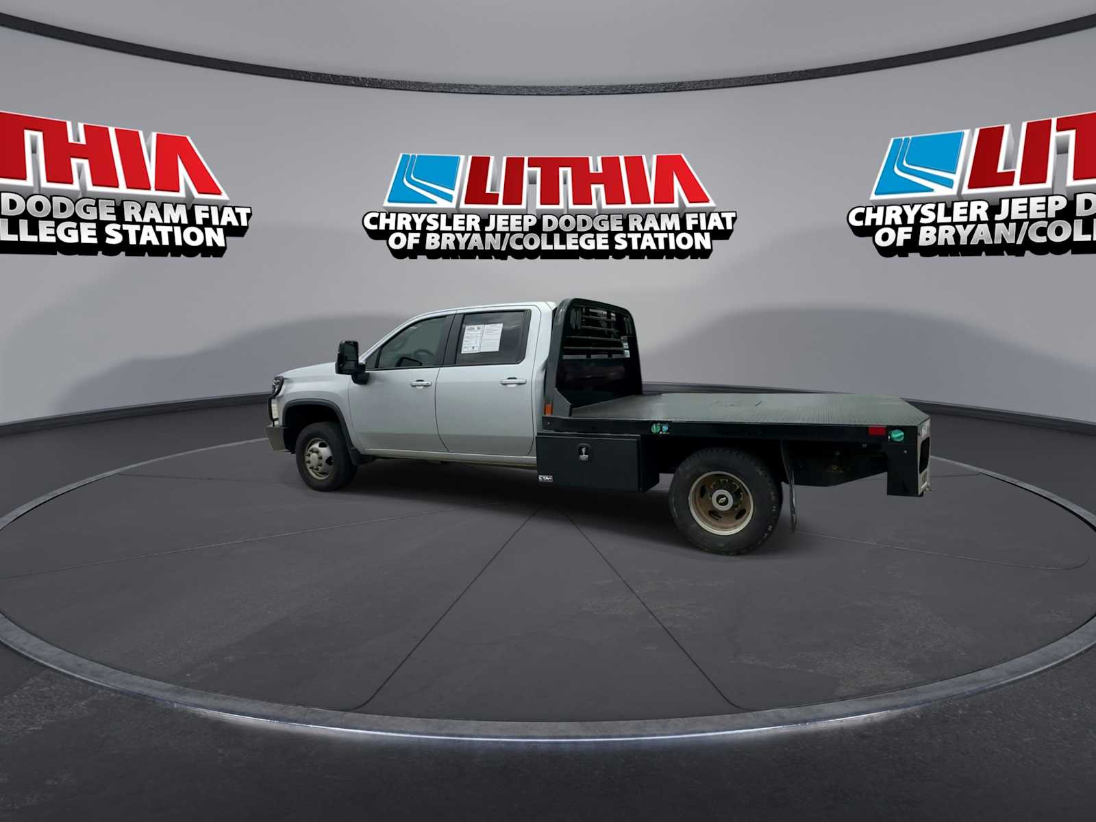 Thumbnail: 2022 Chevrolet Silverado 3500 - 7