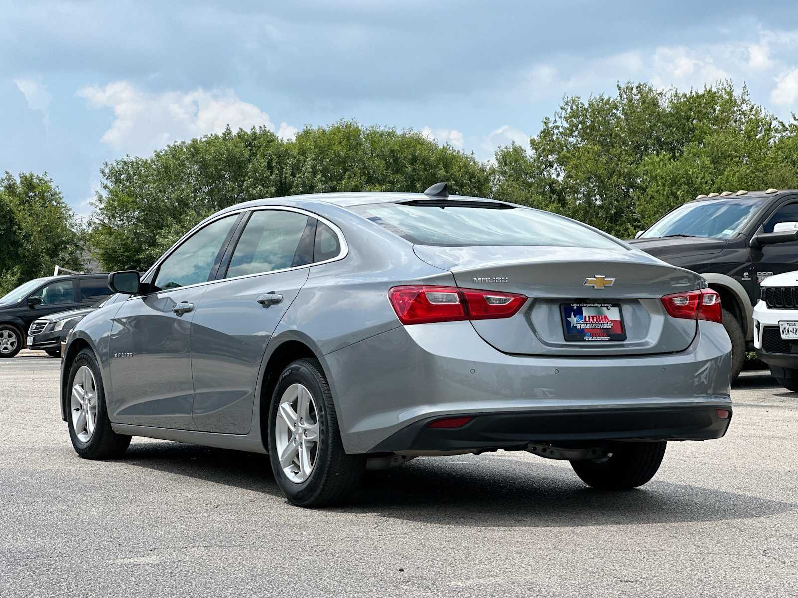 Thumbnail: 2024 Chevrolet Malibu - 13