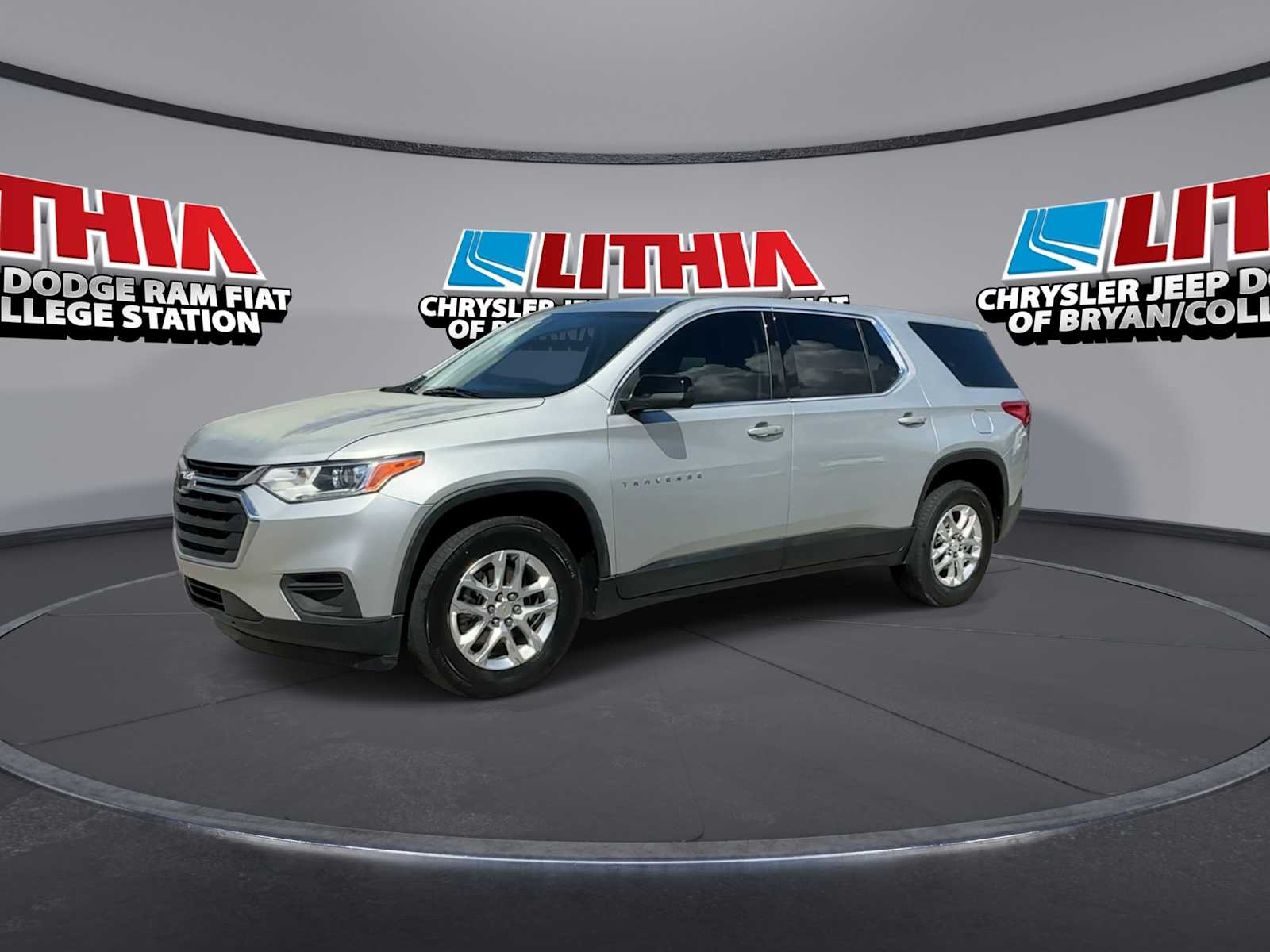 Thumbnail: 2021 Chevrolet Traverse - 4