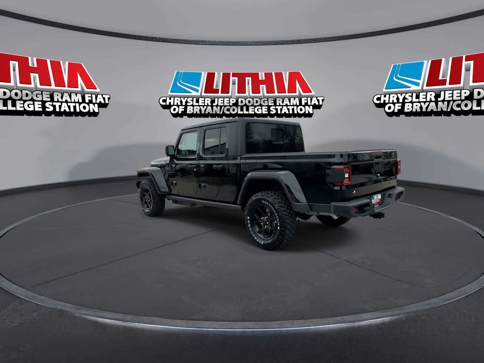 Thumbnail: 2026 Jeep Gladiator - 6