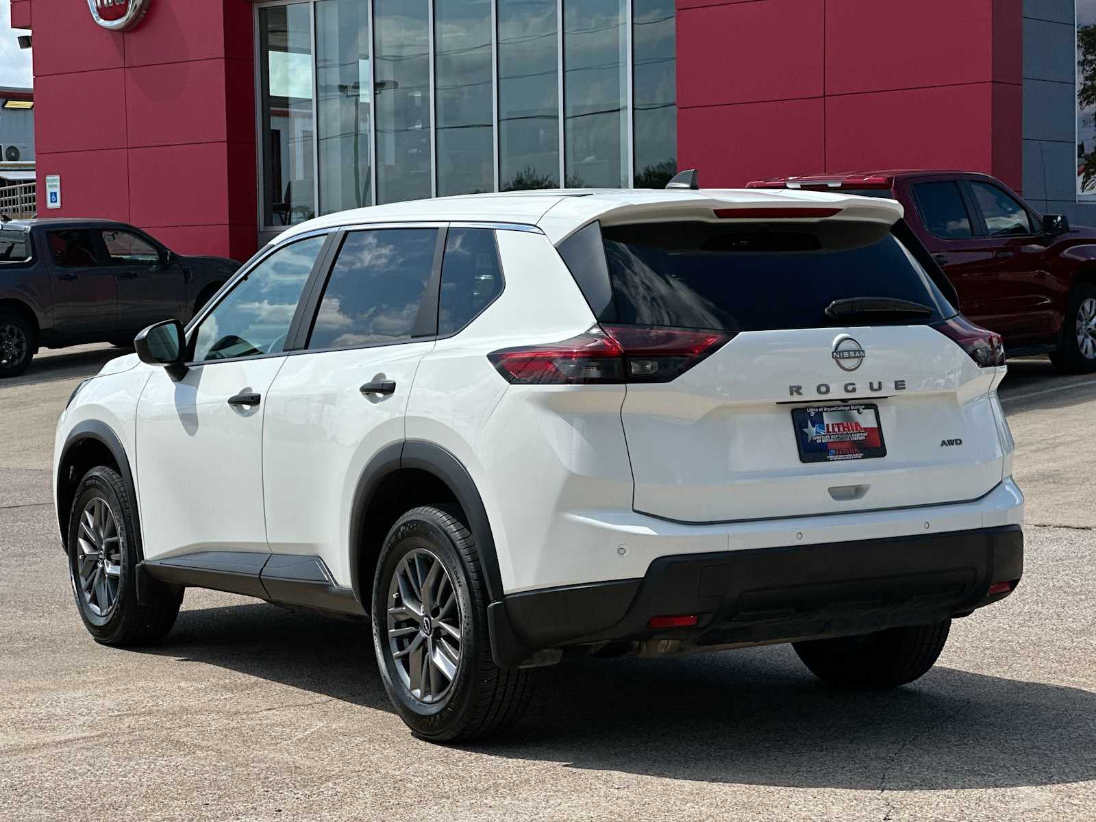 Thumbnail: 2024 Nissan Rogue - 13