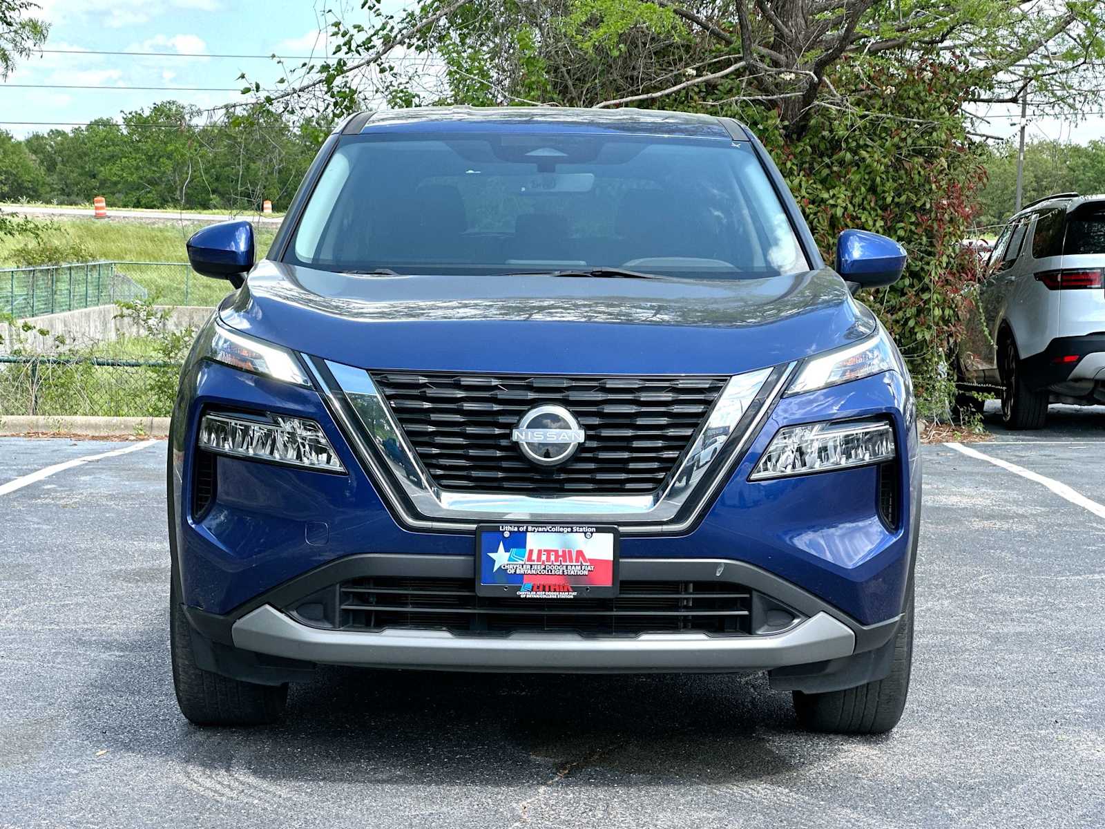 Thumbnail: 2023 Nissan Rogue - 10