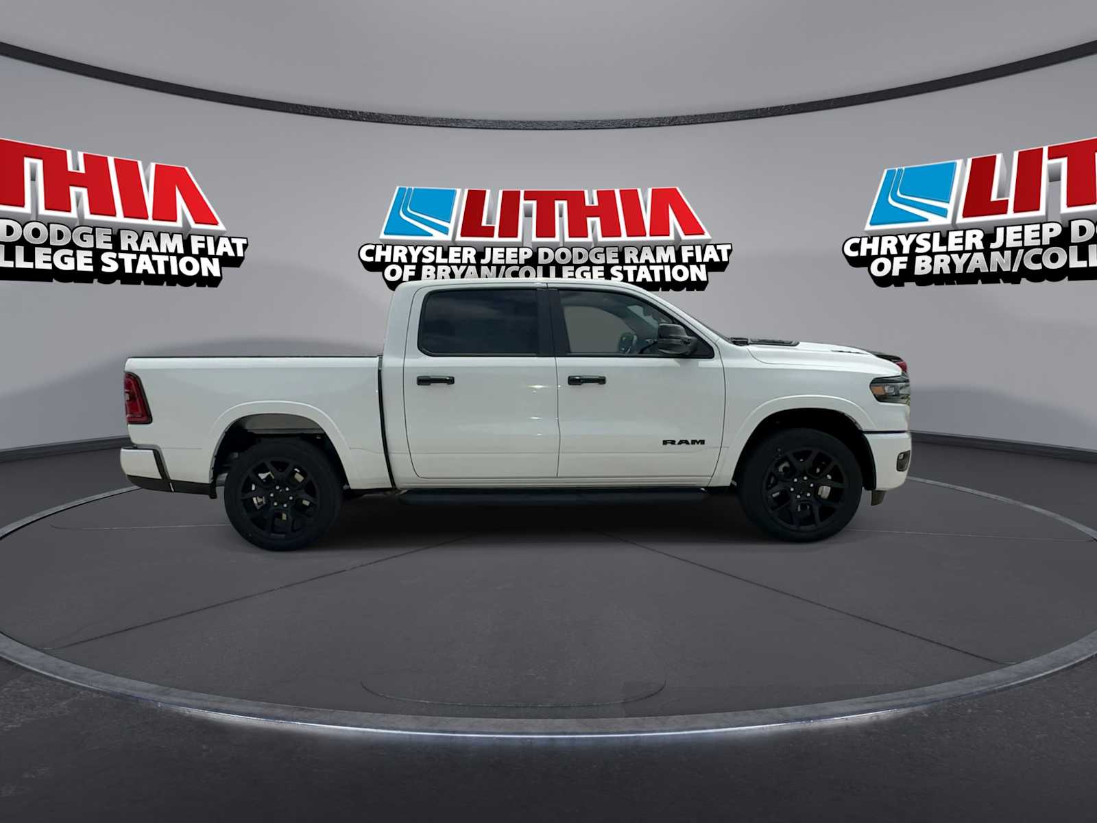 Thumbnail: 2026 RAM 1500 - 9