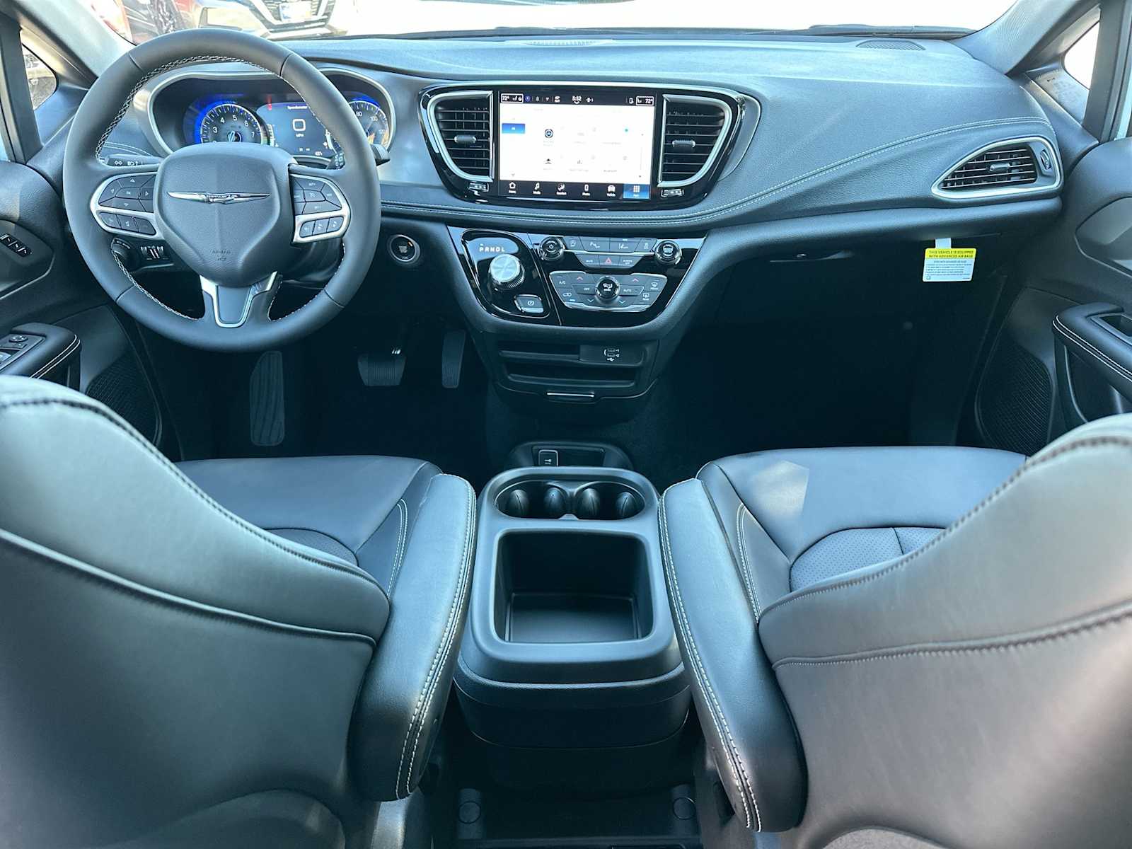 Thumbnail: 2026 Chrysler Pacifica - 25