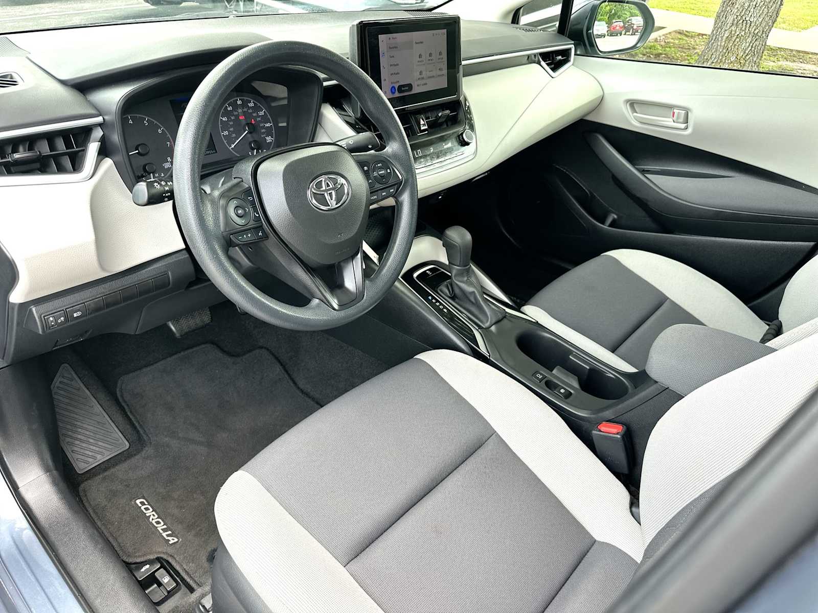 Thumbnail: 2023 Toyota Corolla - 18