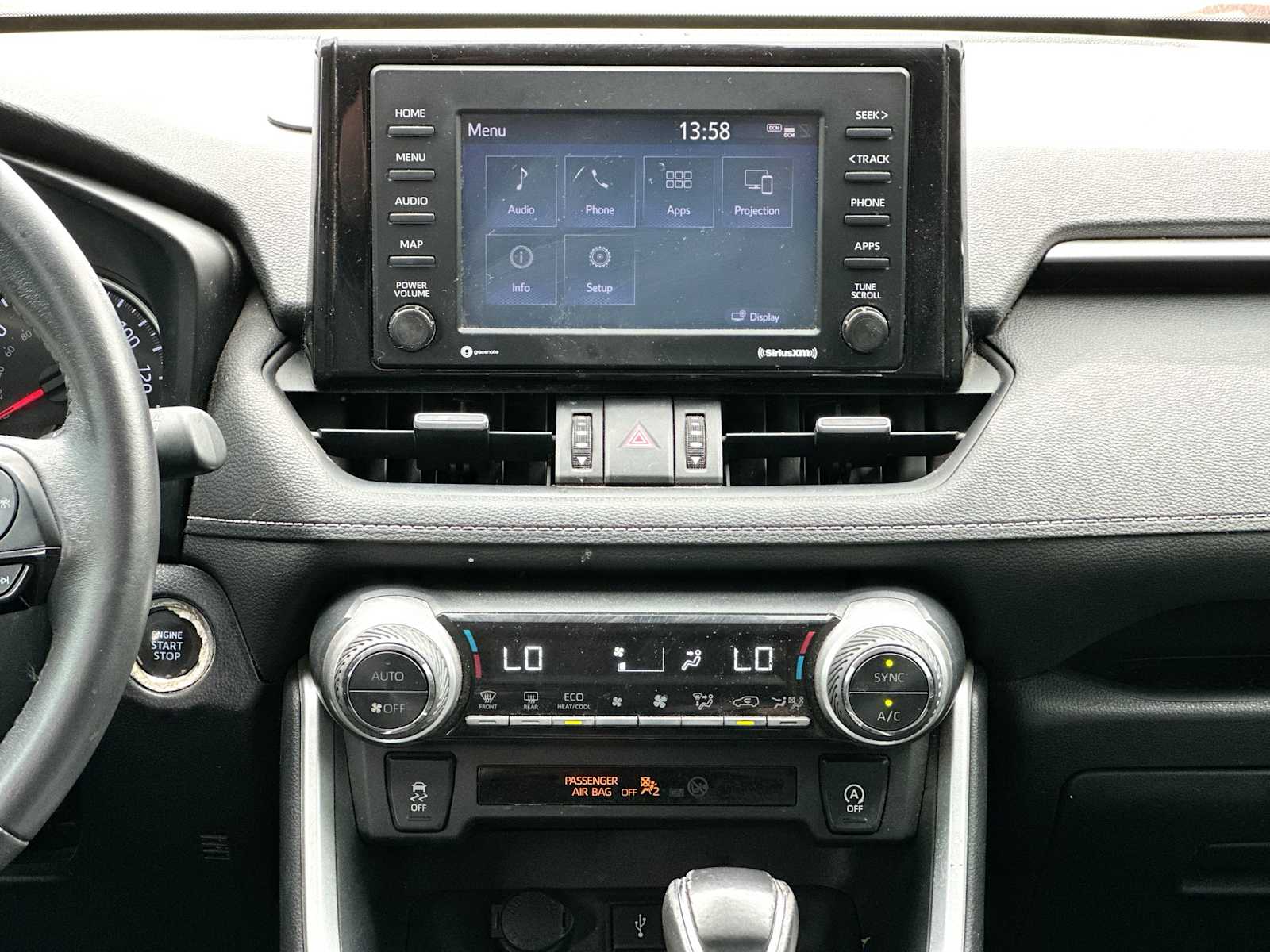 Thumbnail: 2020 Toyota RAV4 - 26