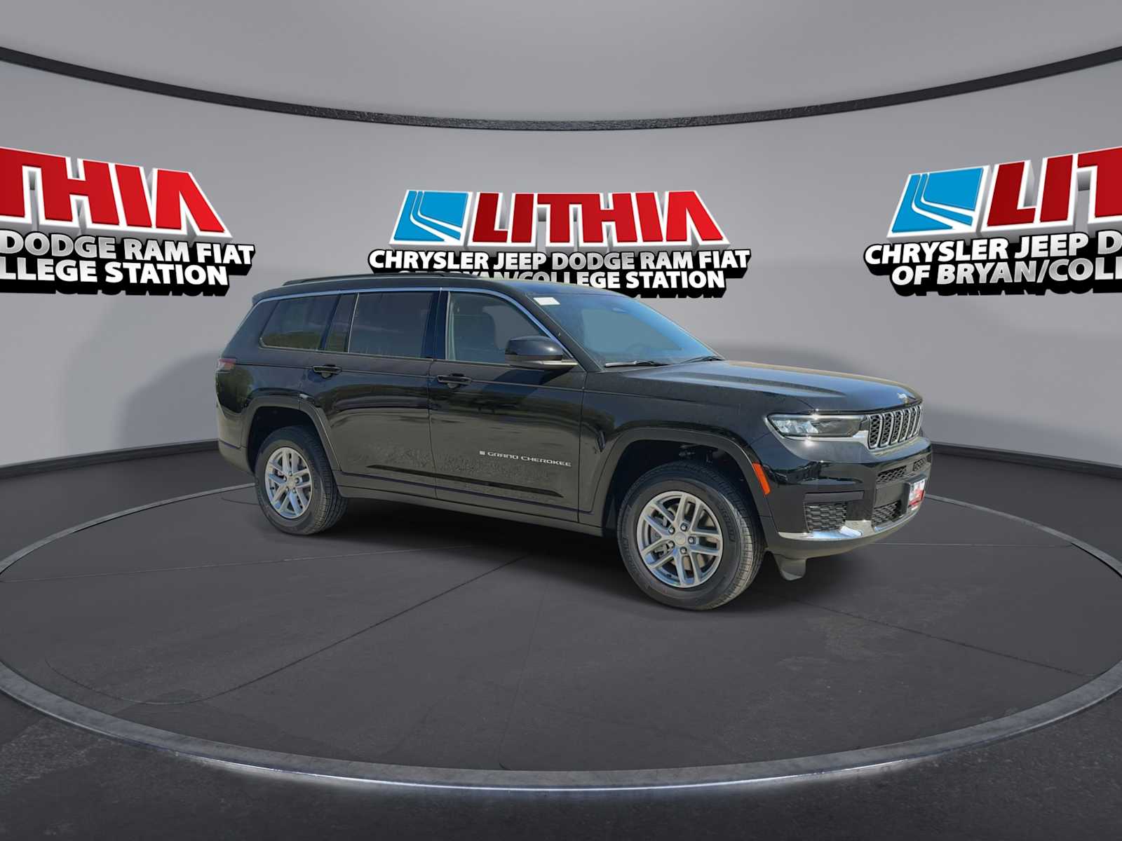 Thumbnail: 2026 Jeep Grand Cherokee - 2