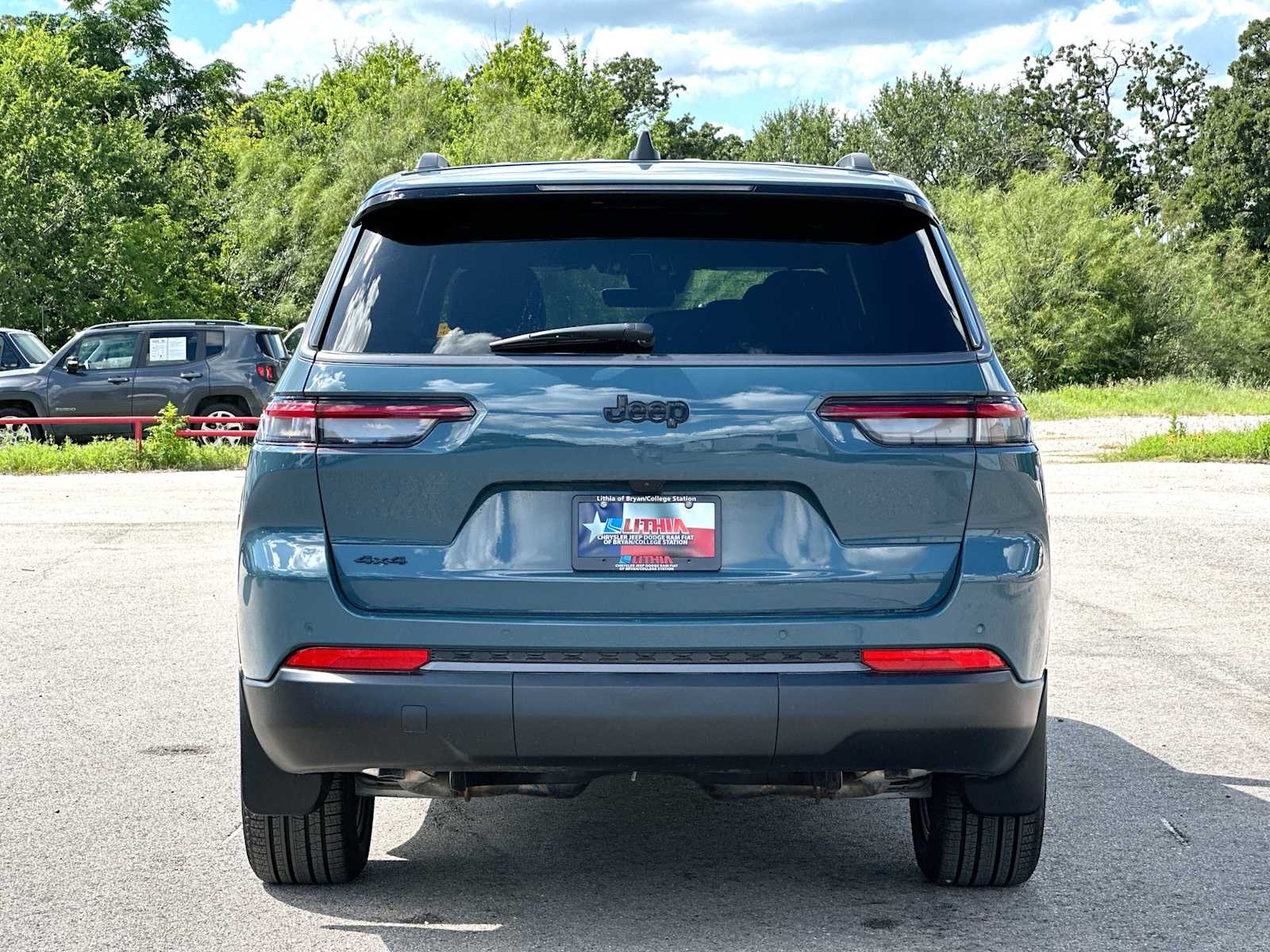 Thumbnail: 2026 Jeep Grand Cherokee - 14