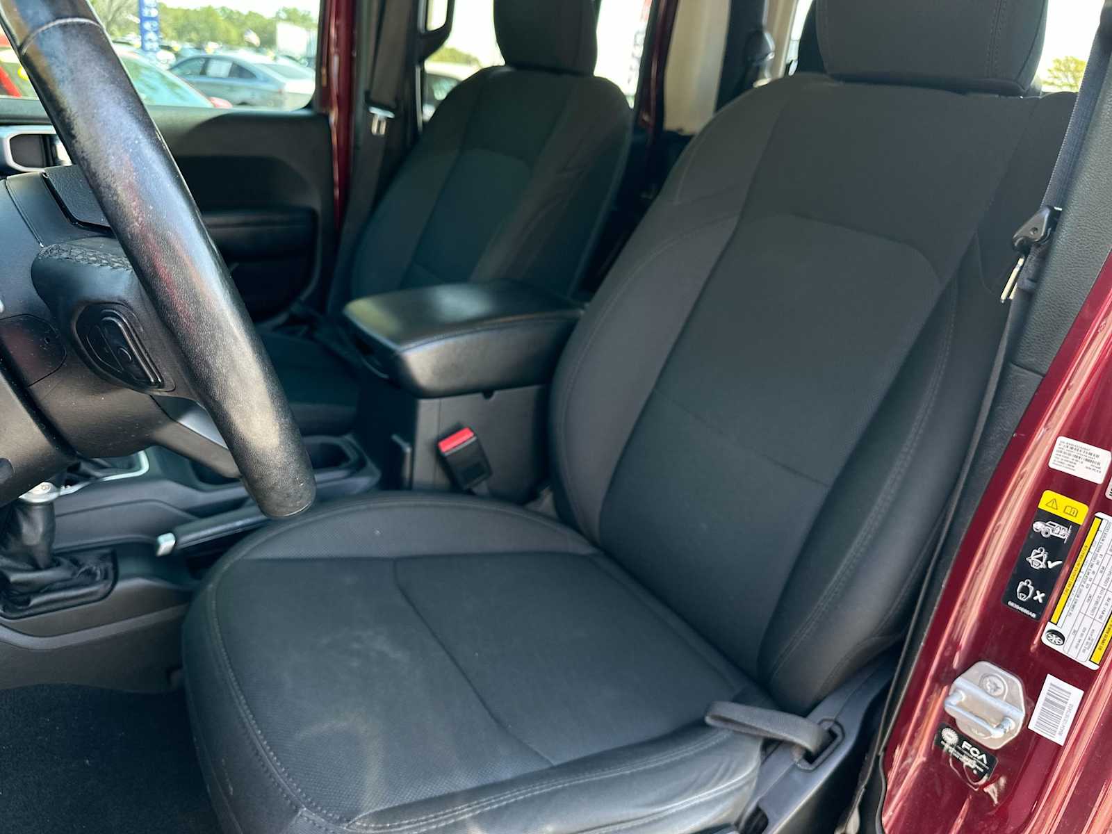 Thumbnail: 2022 Jeep Gladiator - 17