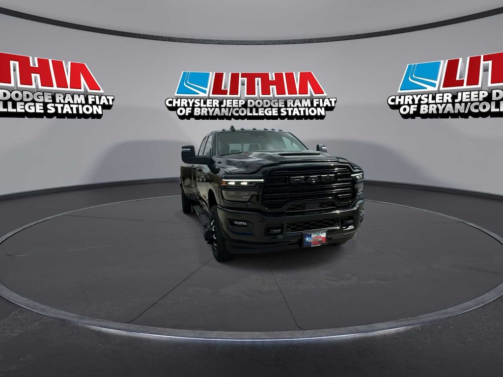 New 2026 Ram 3500 LARAMIE CREW CAB 4X4 8' BOX Pickup