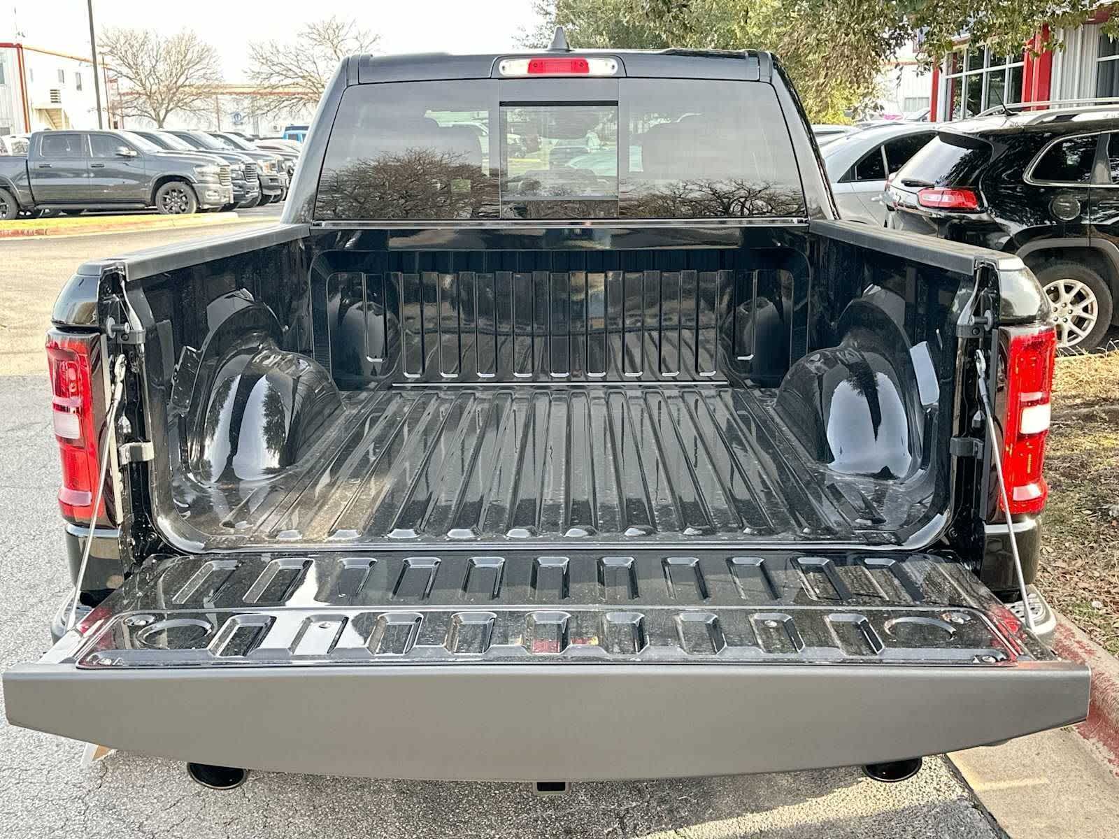 Thumbnail: 2026 RAM 1500 - 27
