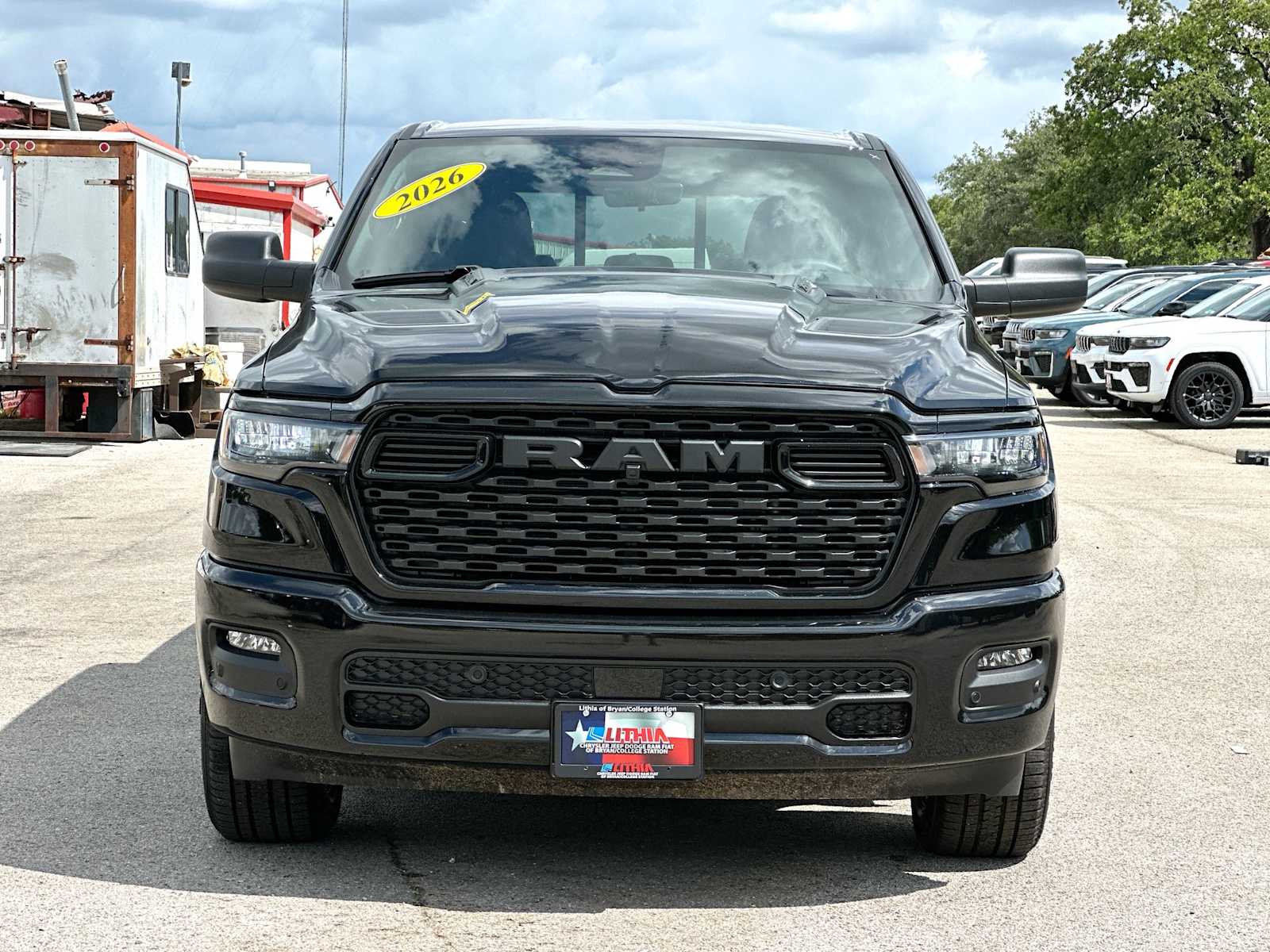 Thumbnail: 2026 RAM 1500 - 10